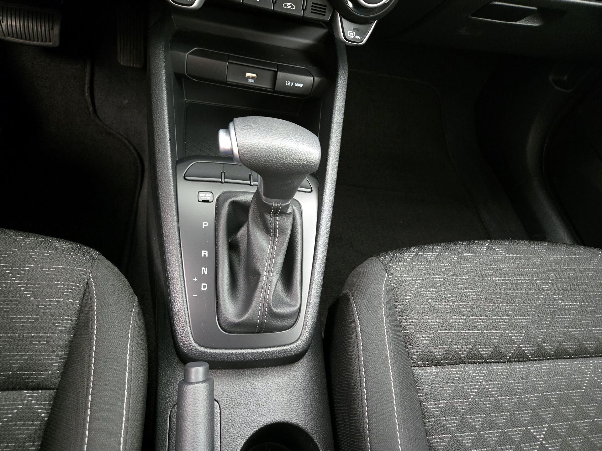 Thumbnail: 2023 Kia Rio - 17