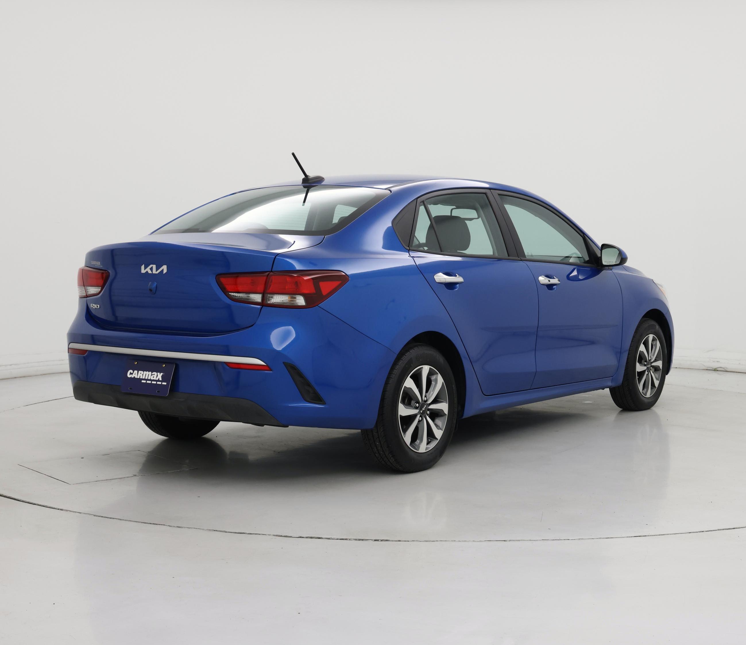 Thumbnail: 2023 Kia Rio - 8