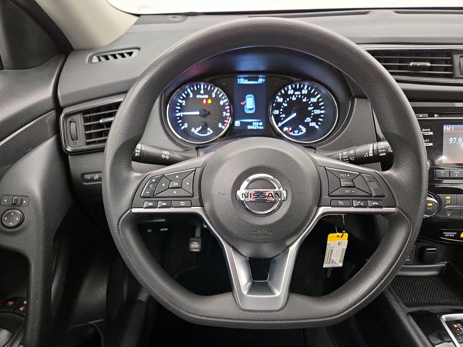 Thumbnail: 2017 Nissan Rogue - 10