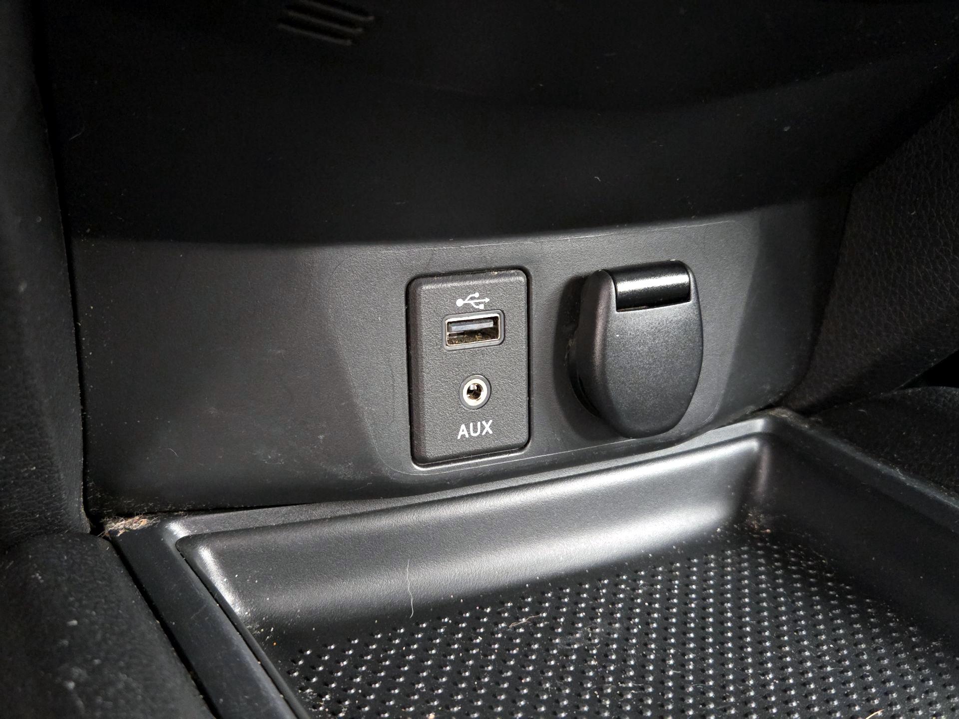 Thumbnail: 2017 Nissan Rogue - 18