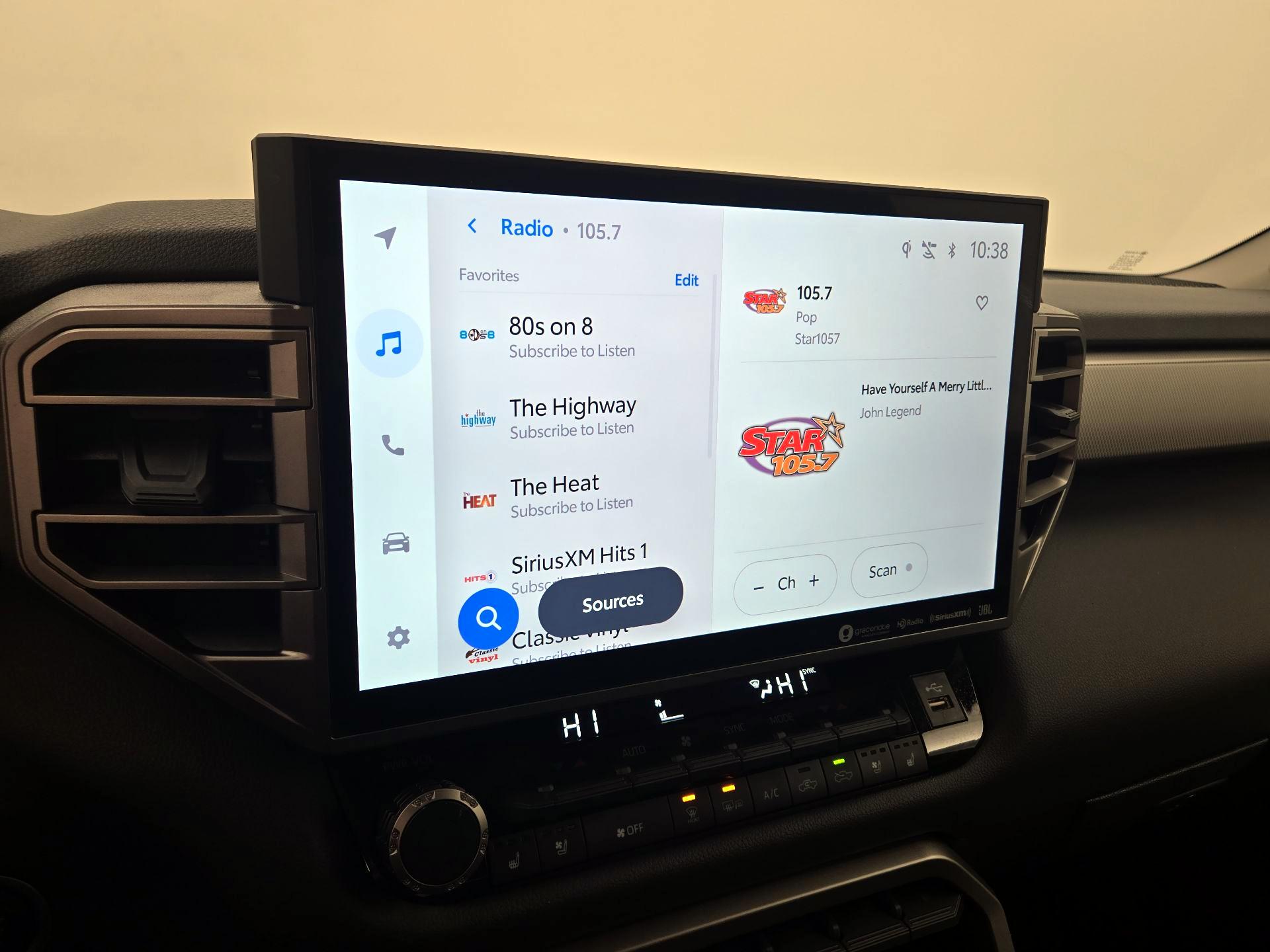 Thumbnail: 2023 Toyota Tundra - 15