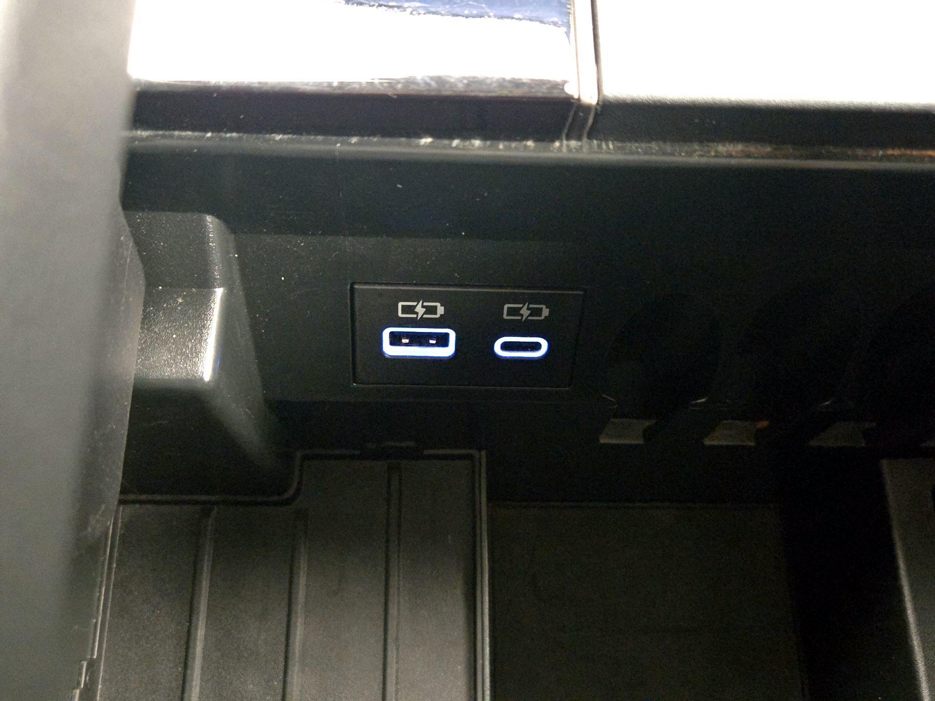 Thumbnail: 2023 Toyota Tundra - 18