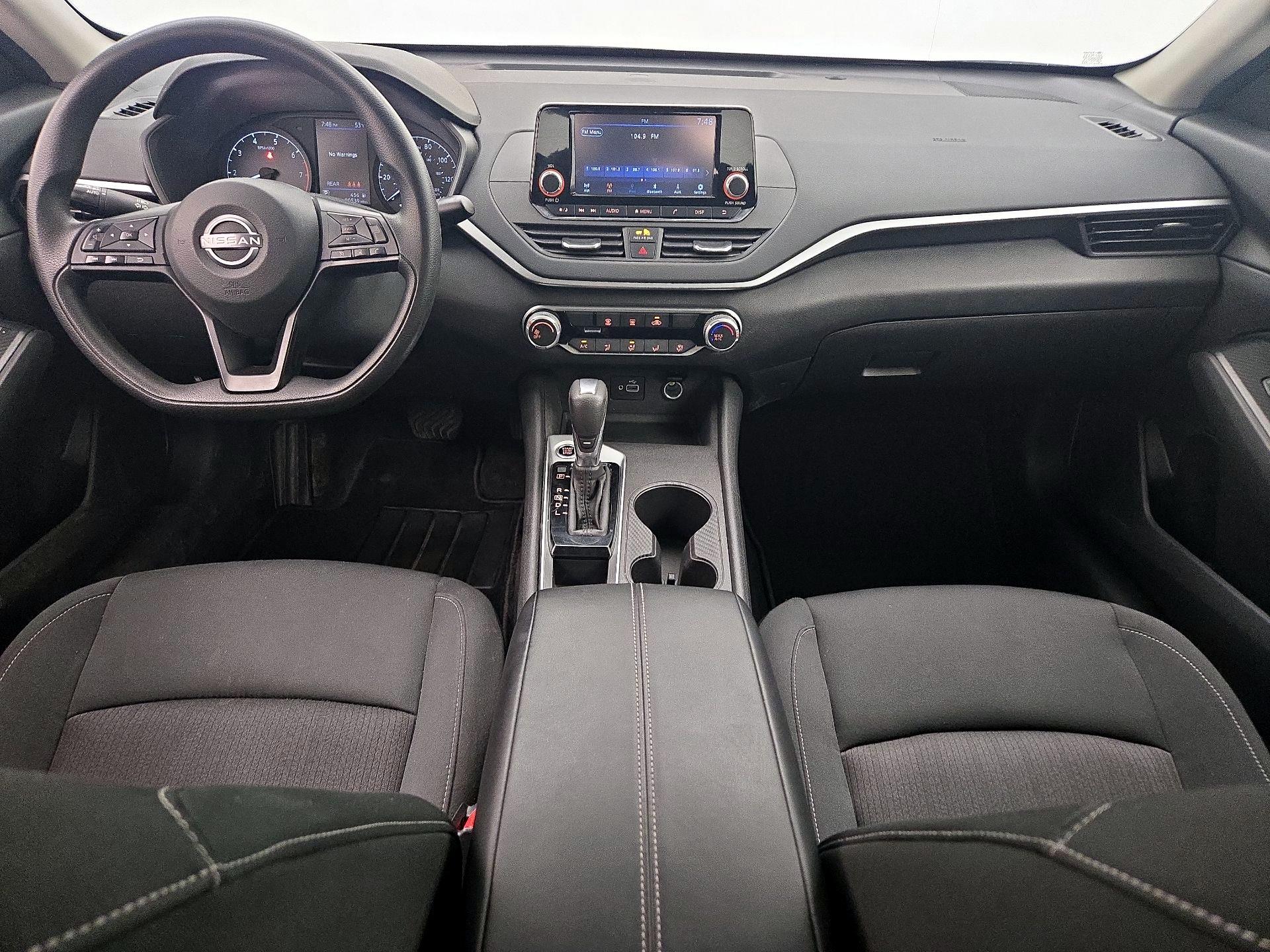 Thumbnail: 2023 Nissan Altima - 9