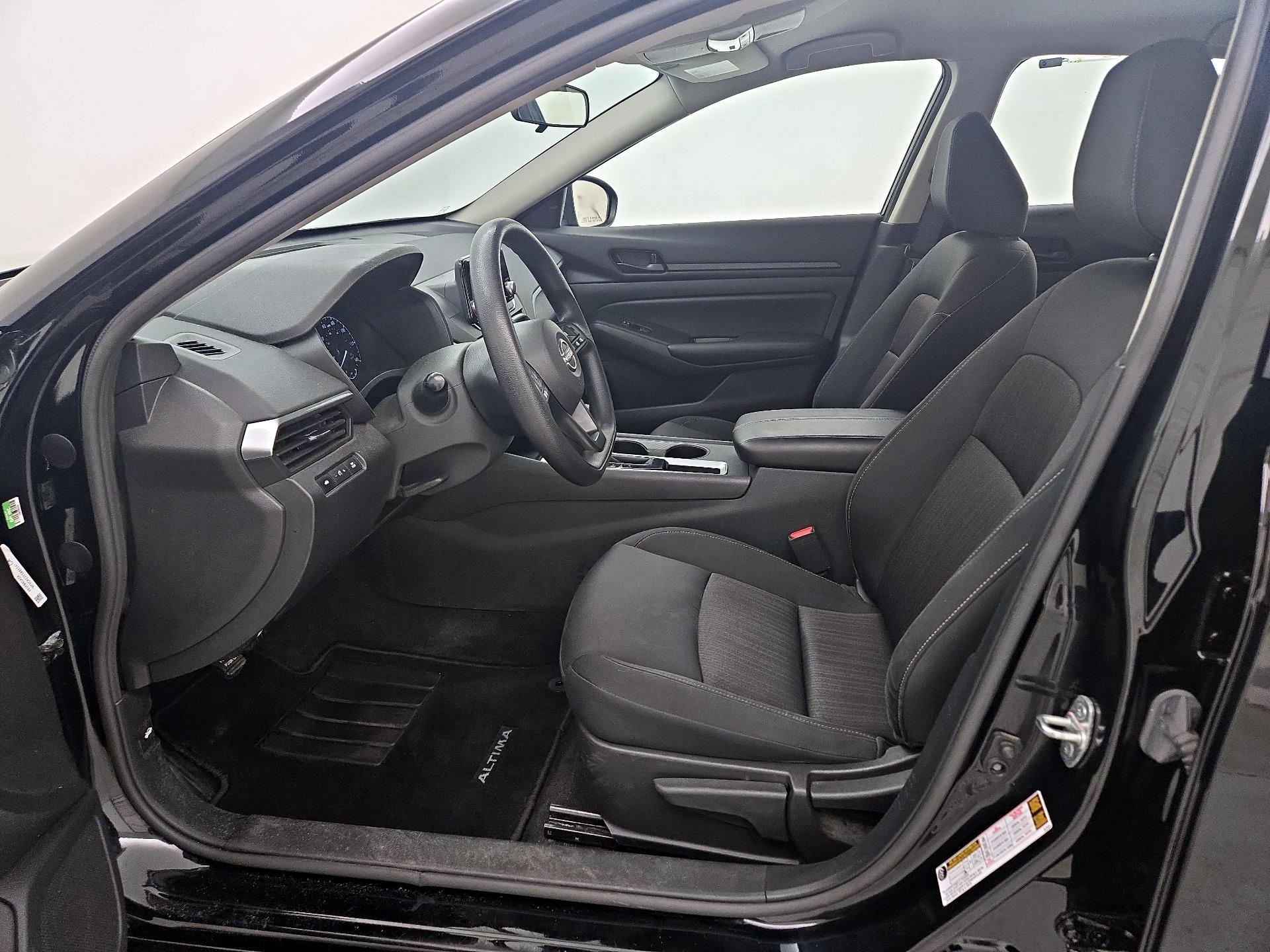 Thumbnail: 2023 Nissan Altima - 11