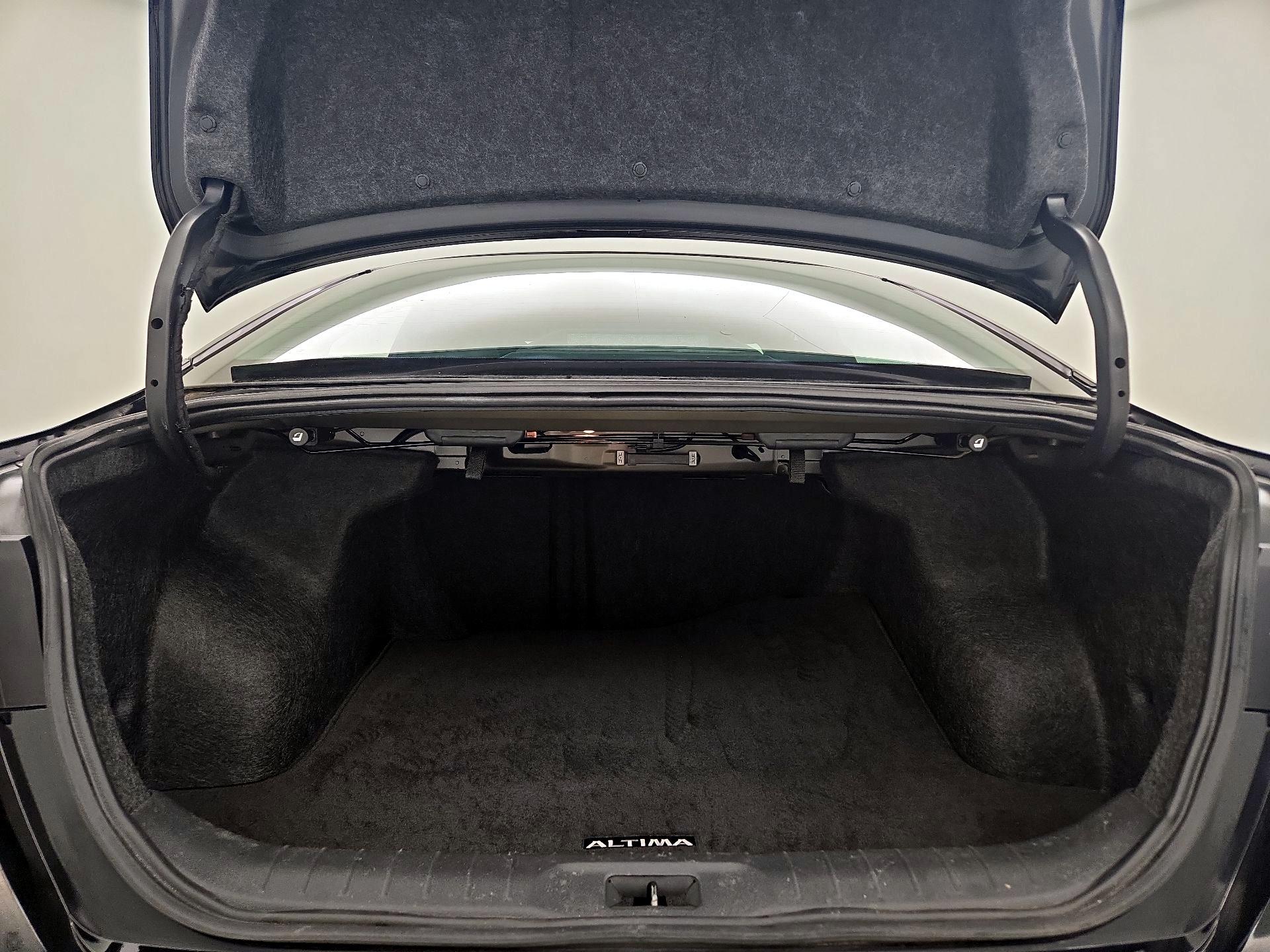 Thumbnail: 2023 Nissan Altima - 20