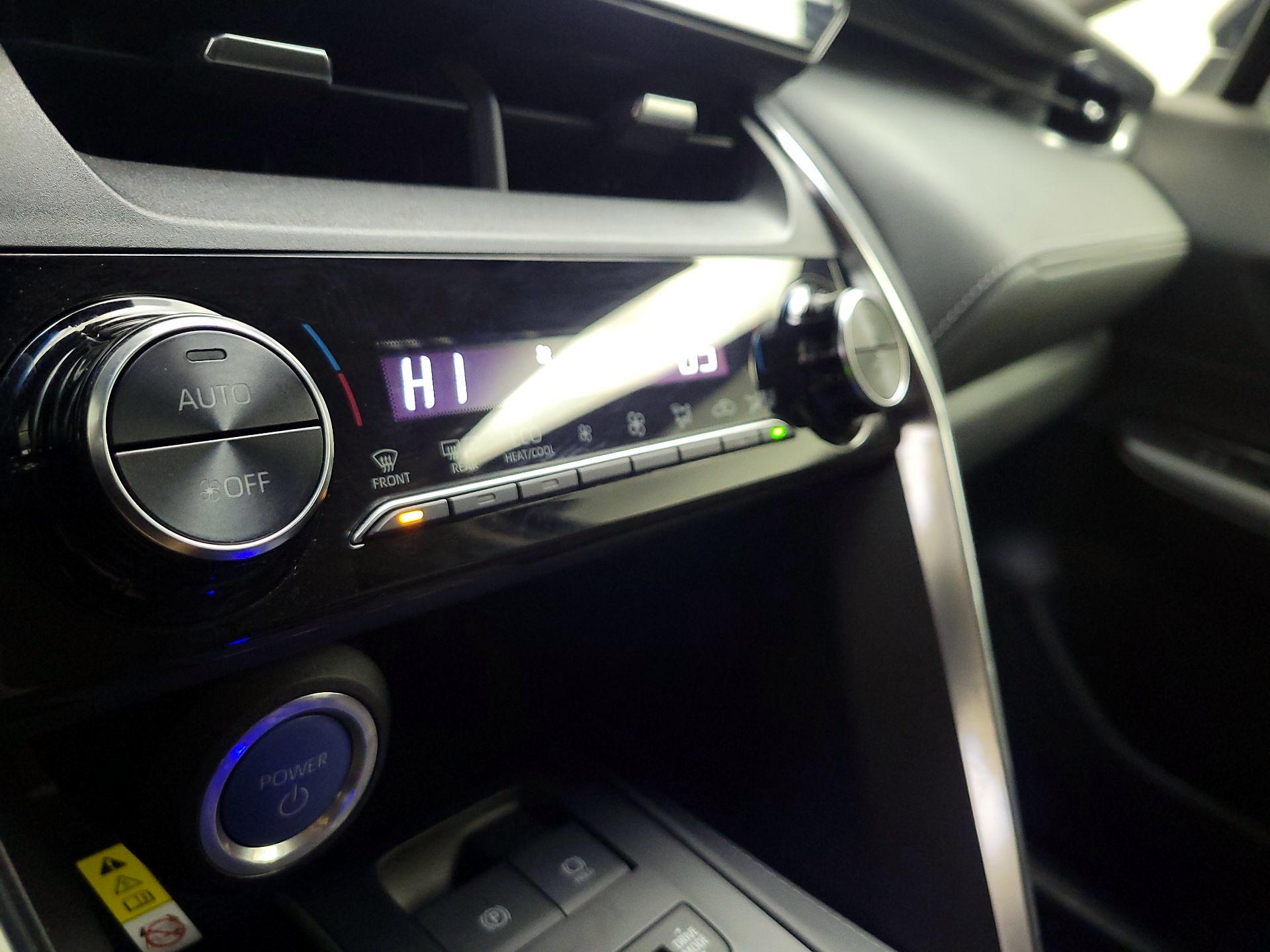 Thumbnail: 2022 Toyota Venza - 15