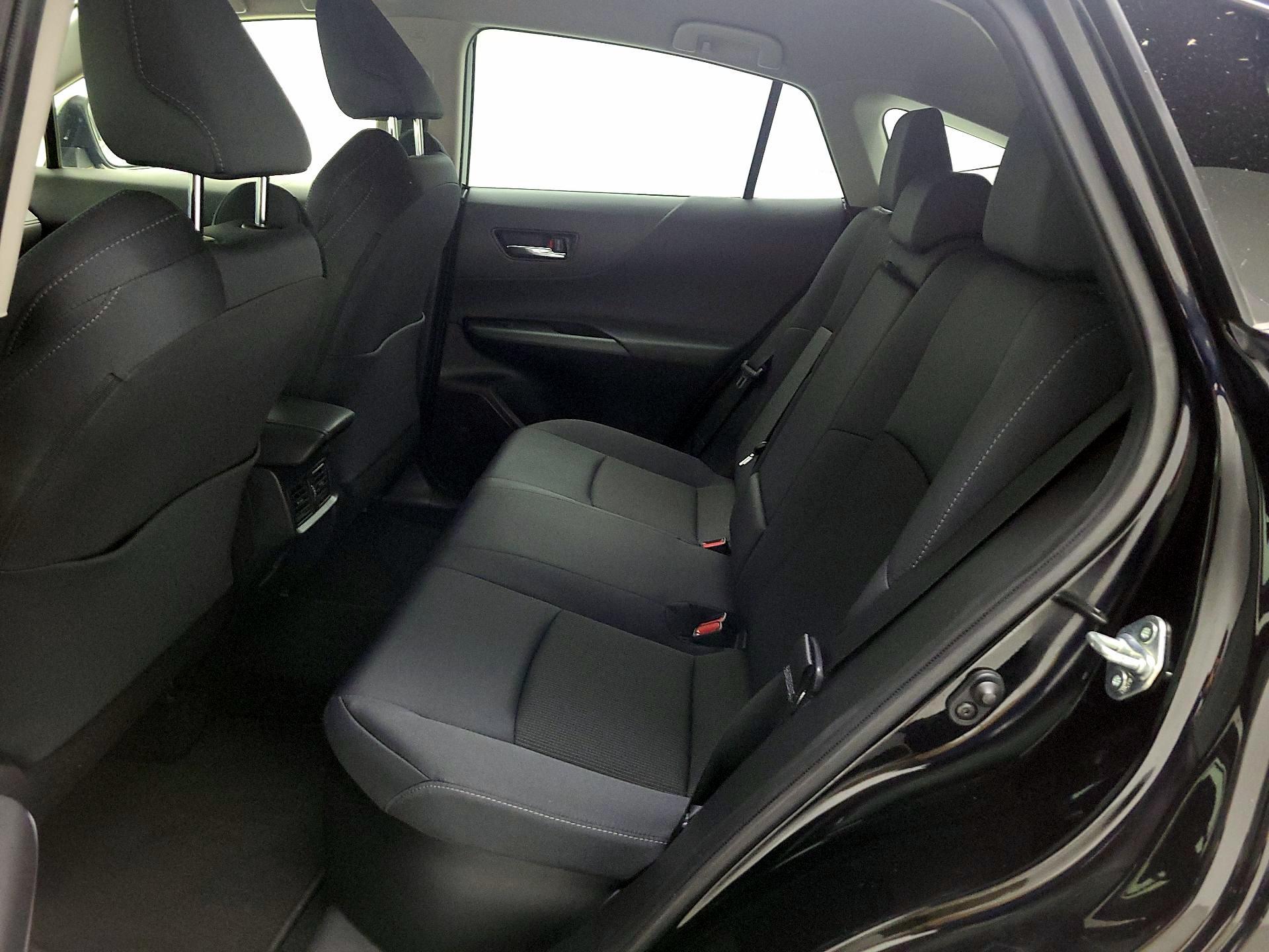 Thumbnail: 2022 Toyota Venza - 17