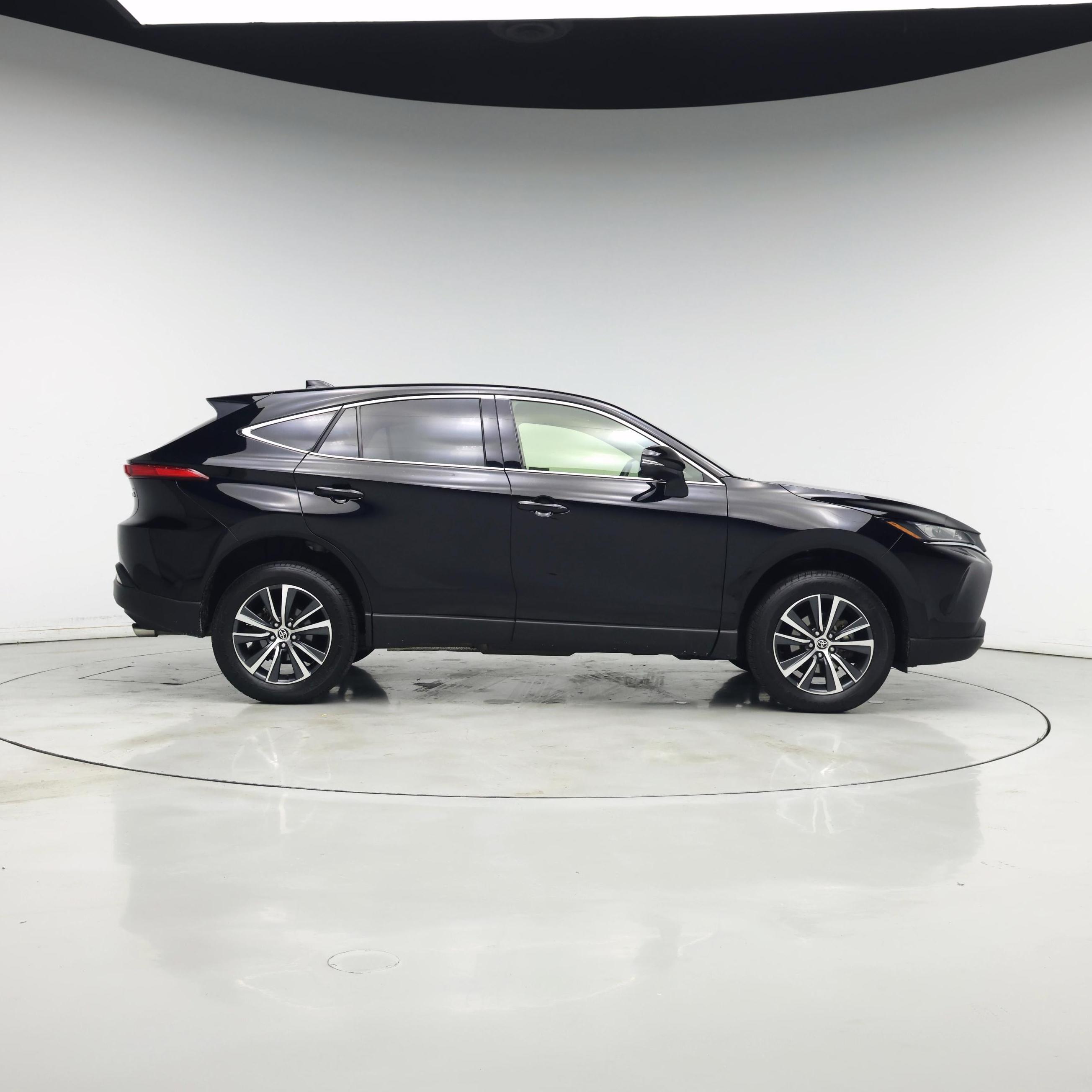 Thumbnail: 2022 Toyota Venza - 7