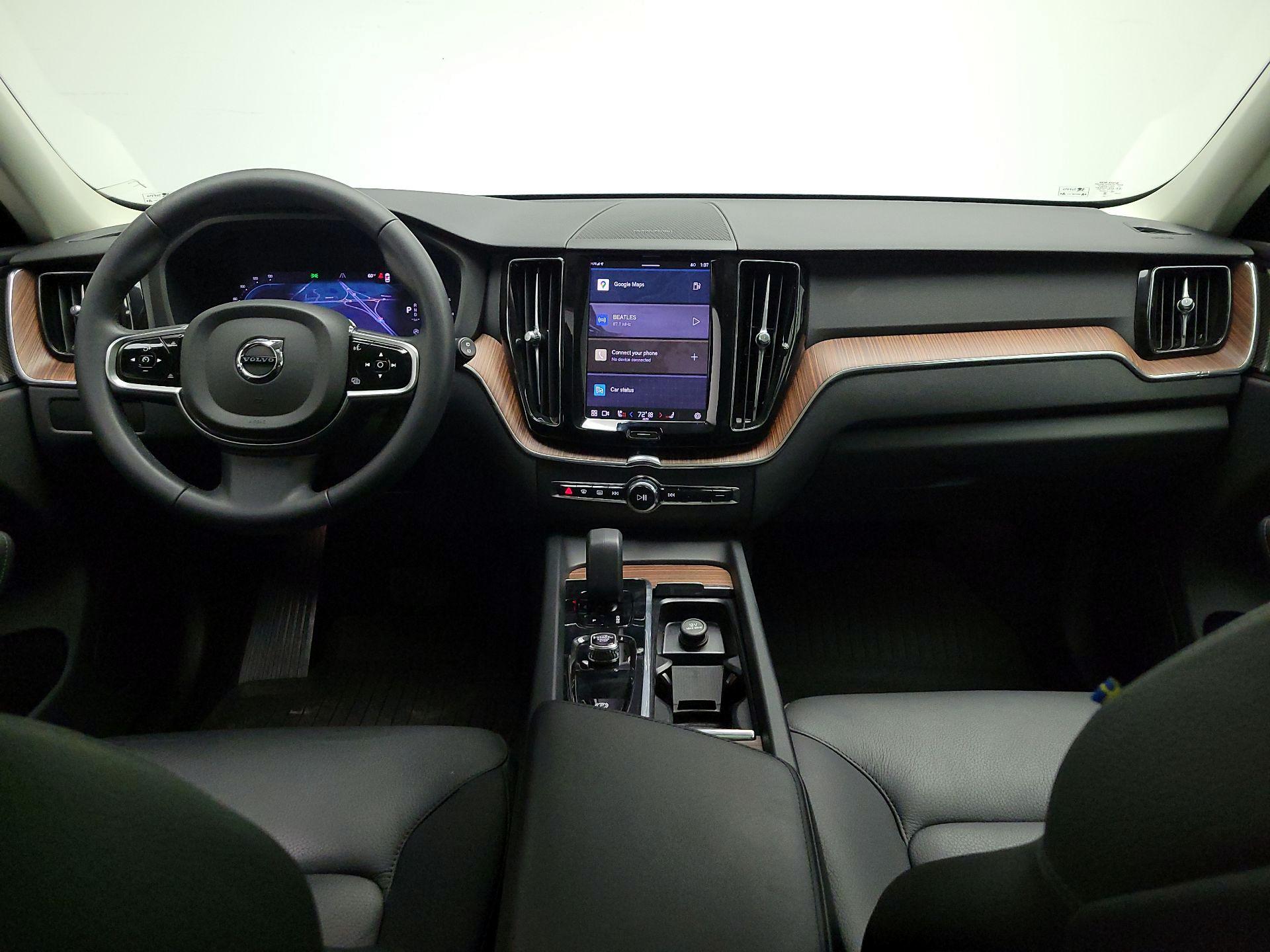 Thumbnail: 2023 Volvo XC60 - 9