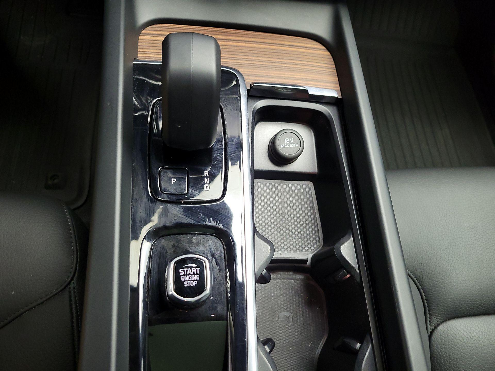 Thumbnail: 2023 Volvo XC60 - 17