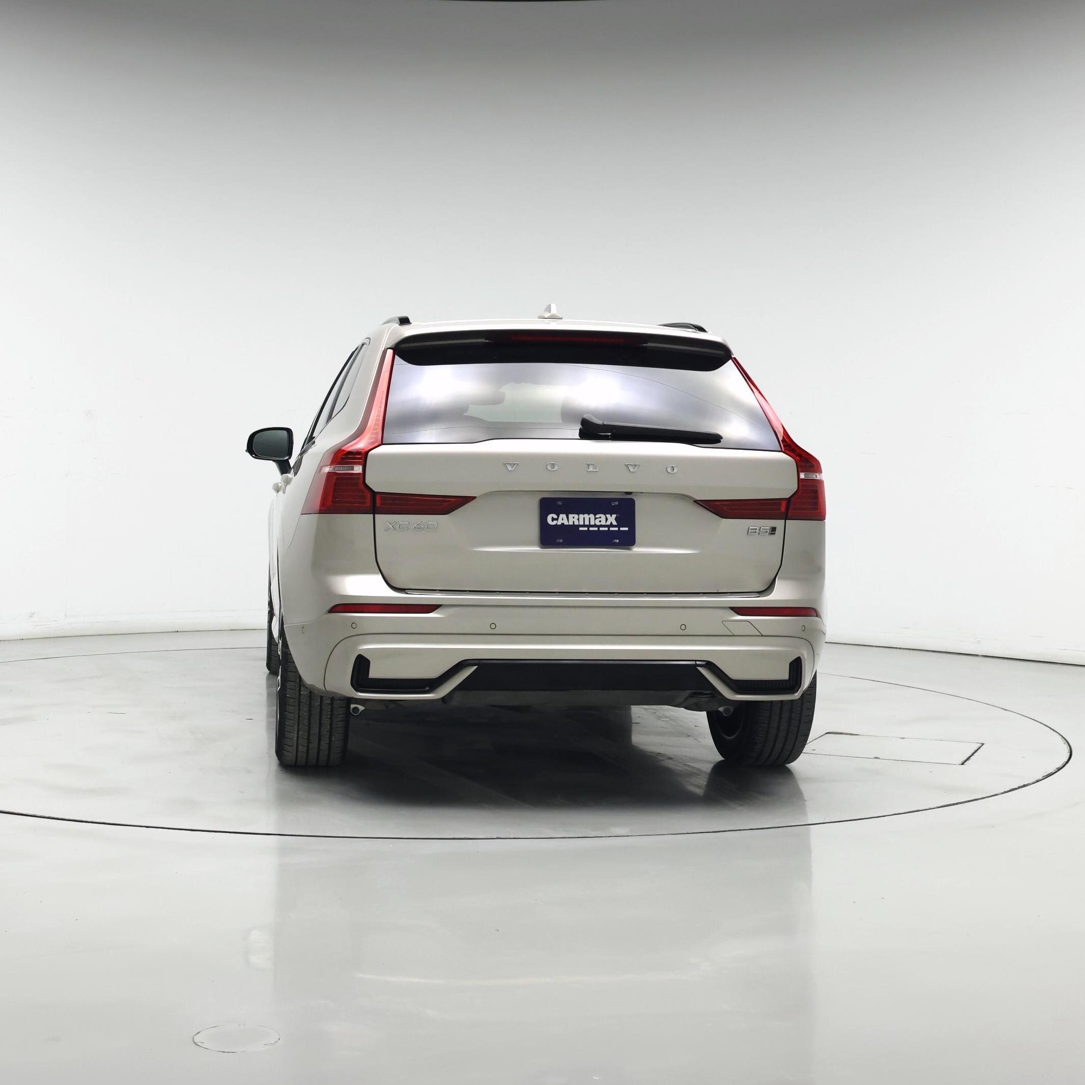 Thumbnail: 2023 Volvo XC60 - 6