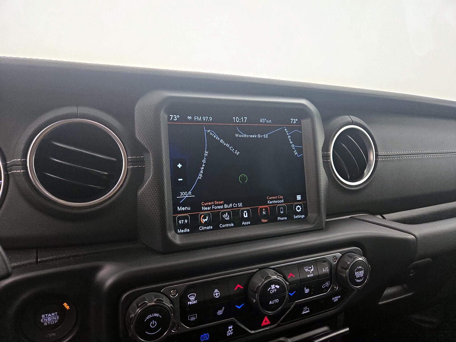 Thumbnail: 2022 Jeep Wrangler - 14