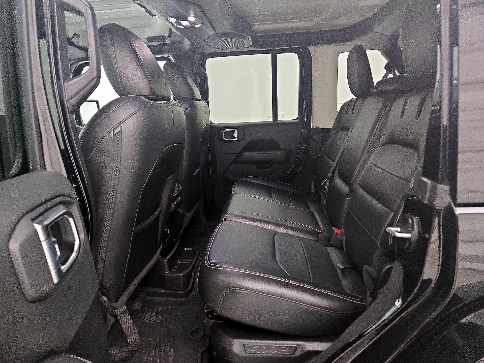 Thumbnail: 2022 Jeep Wrangler - 20