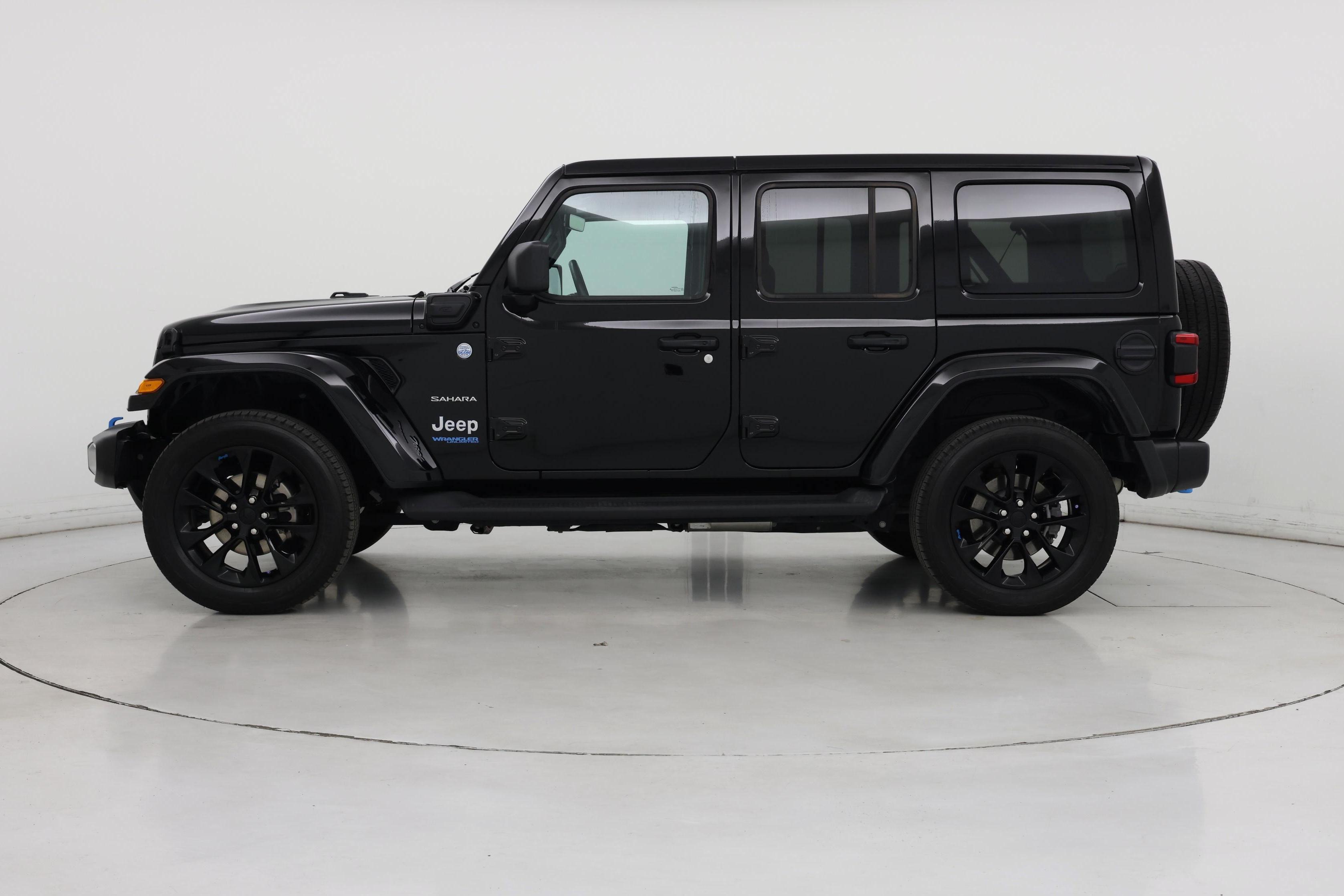 Thumbnail: 2022 Jeep Wrangler - 3