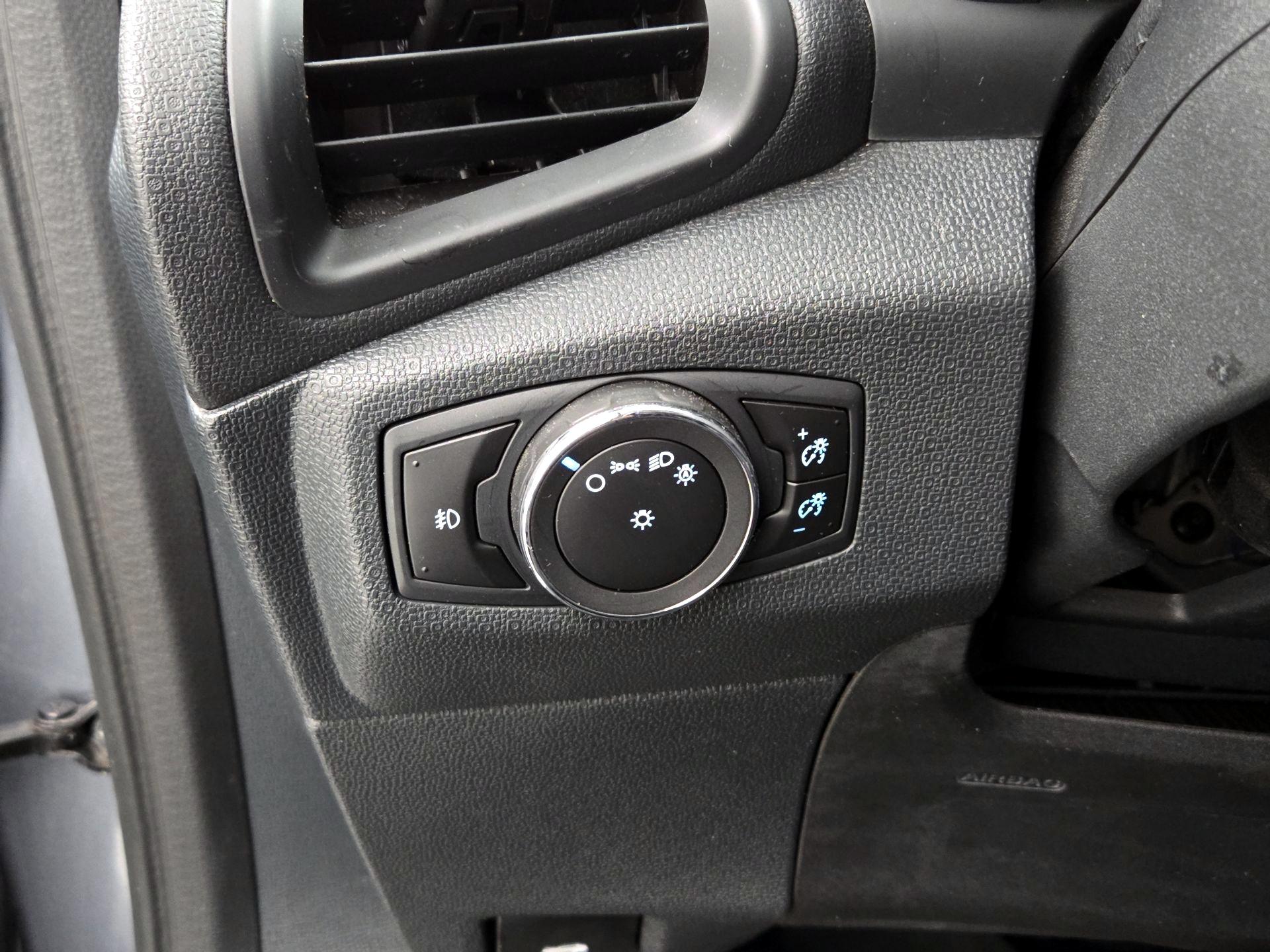 Thumbnail: 2020 Ford EcoSport - 13