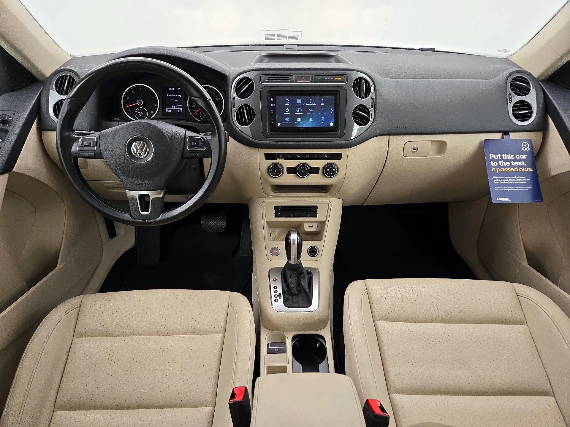 Thumbnail: 2017 Volkswagen Tiguan - 9