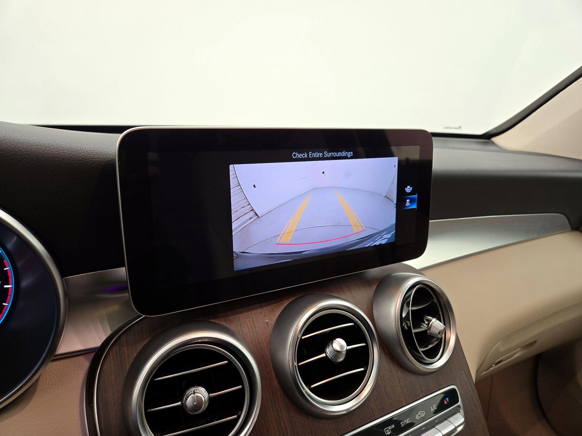 Thumbnail: 2020 Mercedes-Benz GLC - 15