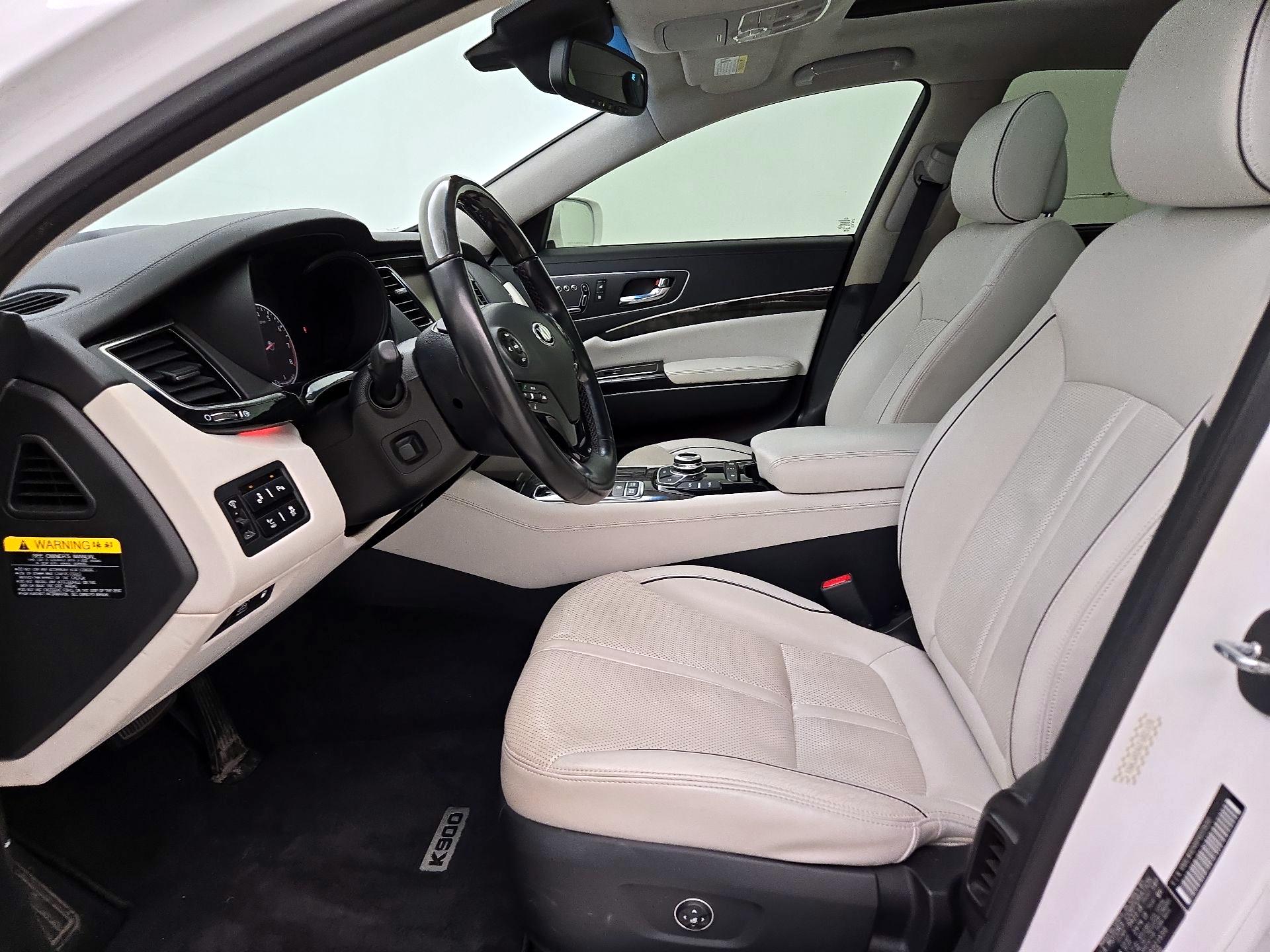 Thumbnail: 2015 Kia K900 - 11