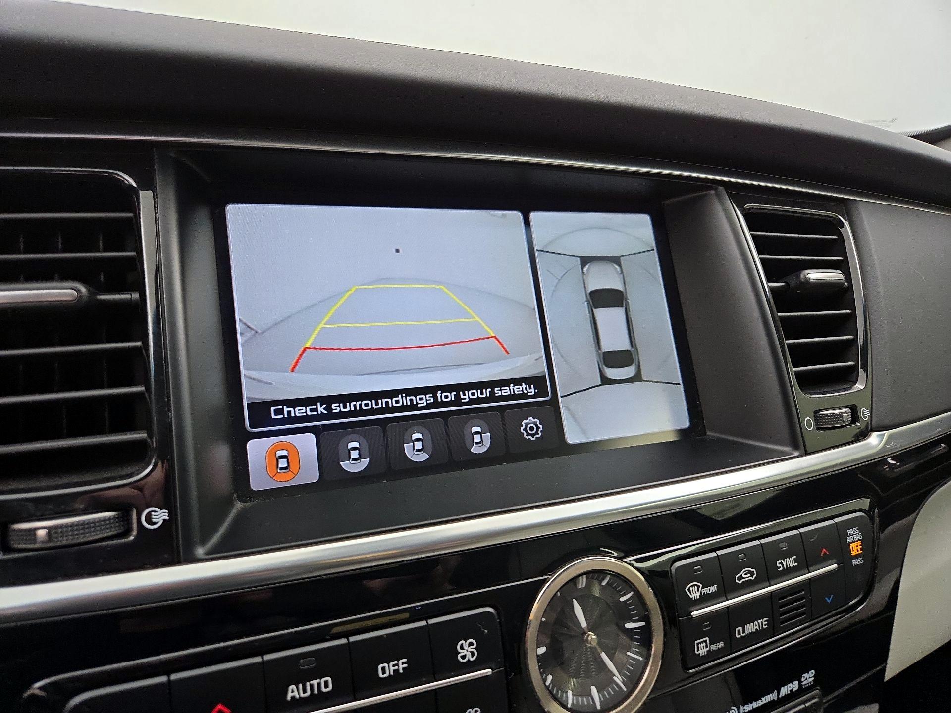 Thumbnail: 2015 Kia K900 - 15