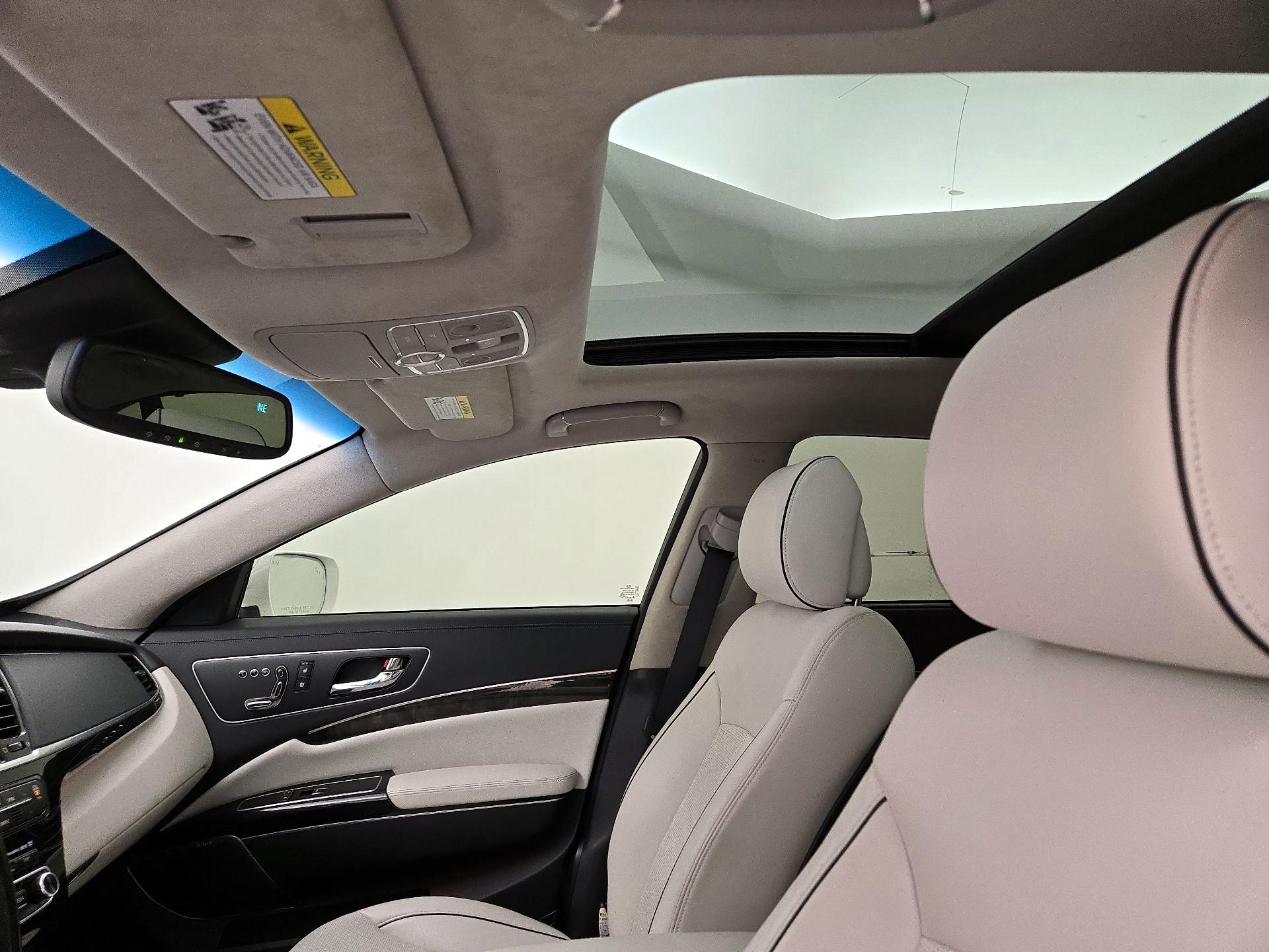 Thumbnail: 2015 Kia K900 - 20