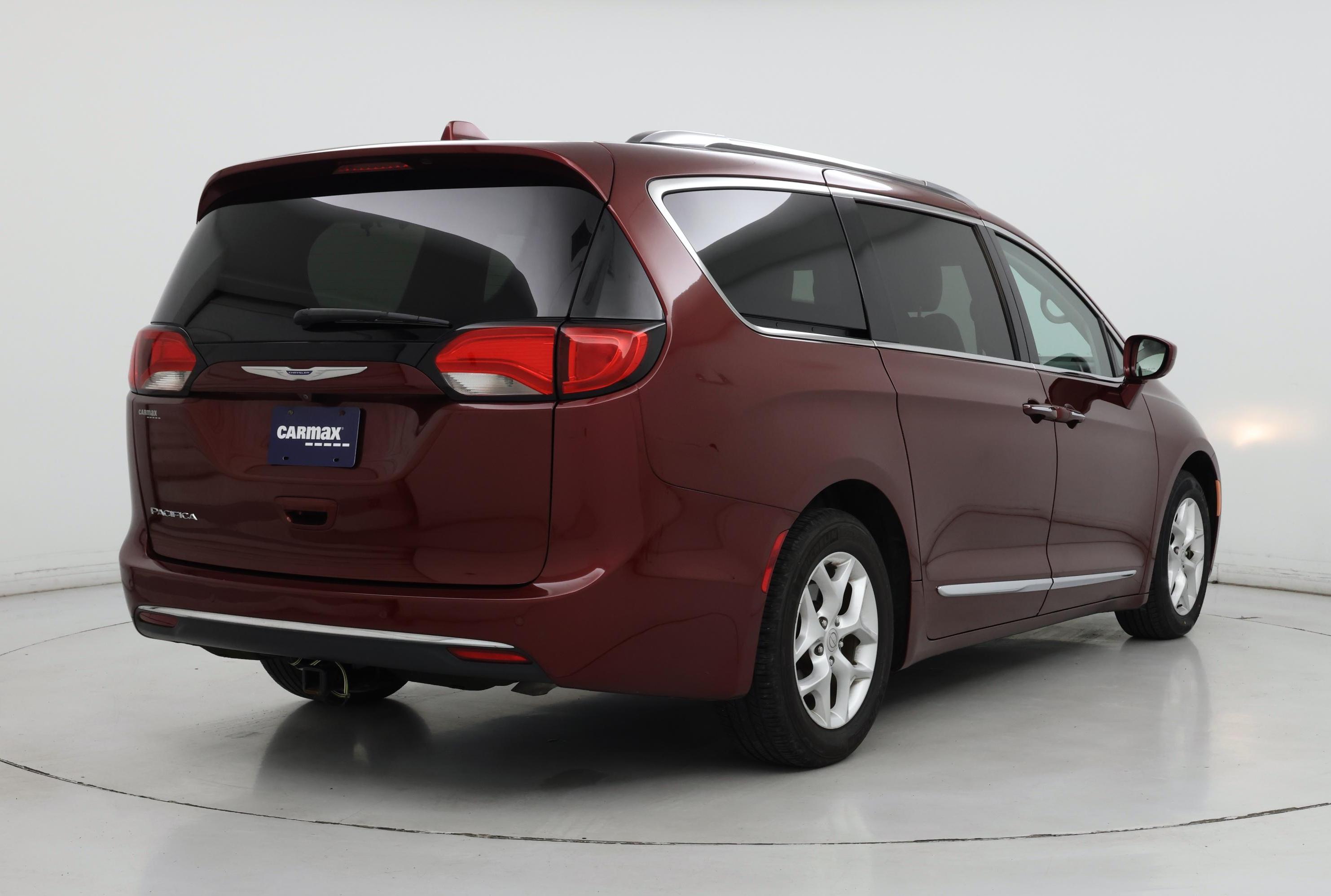 Thumbnail: 2020 Chrysler Pacifica - 8