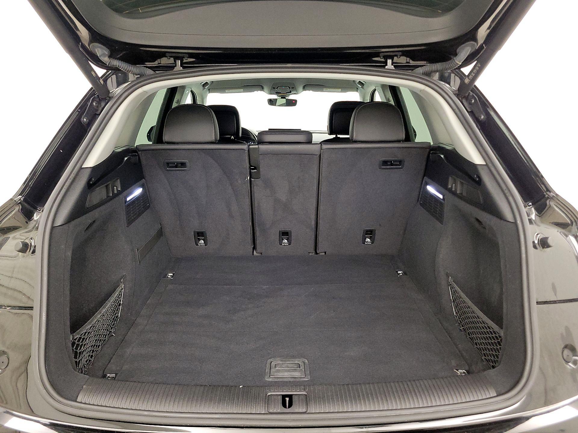 Thumbnail: 2022 Audi Q5 - 20