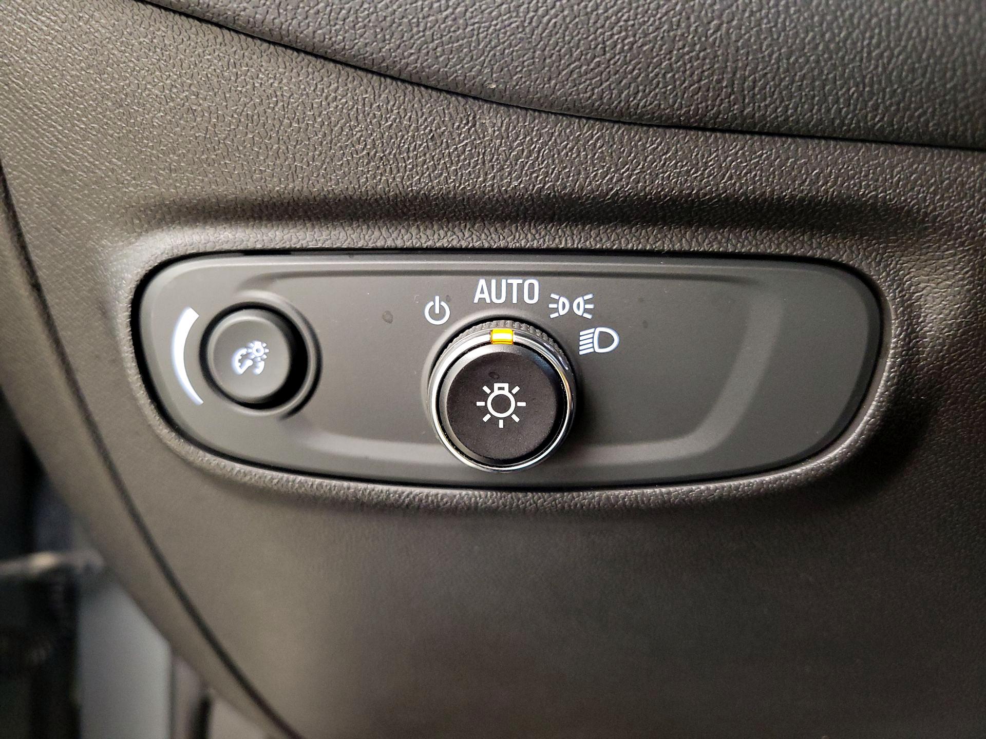 Thumbnail: 2023 Chevrolet Equinox - 13