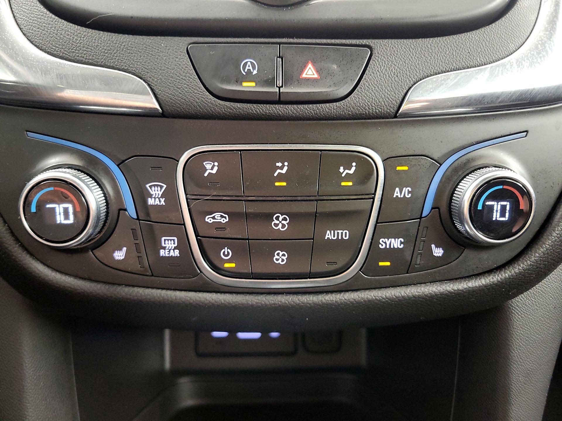 Thumbnail: 2023 Chevrolet Equinox - 16