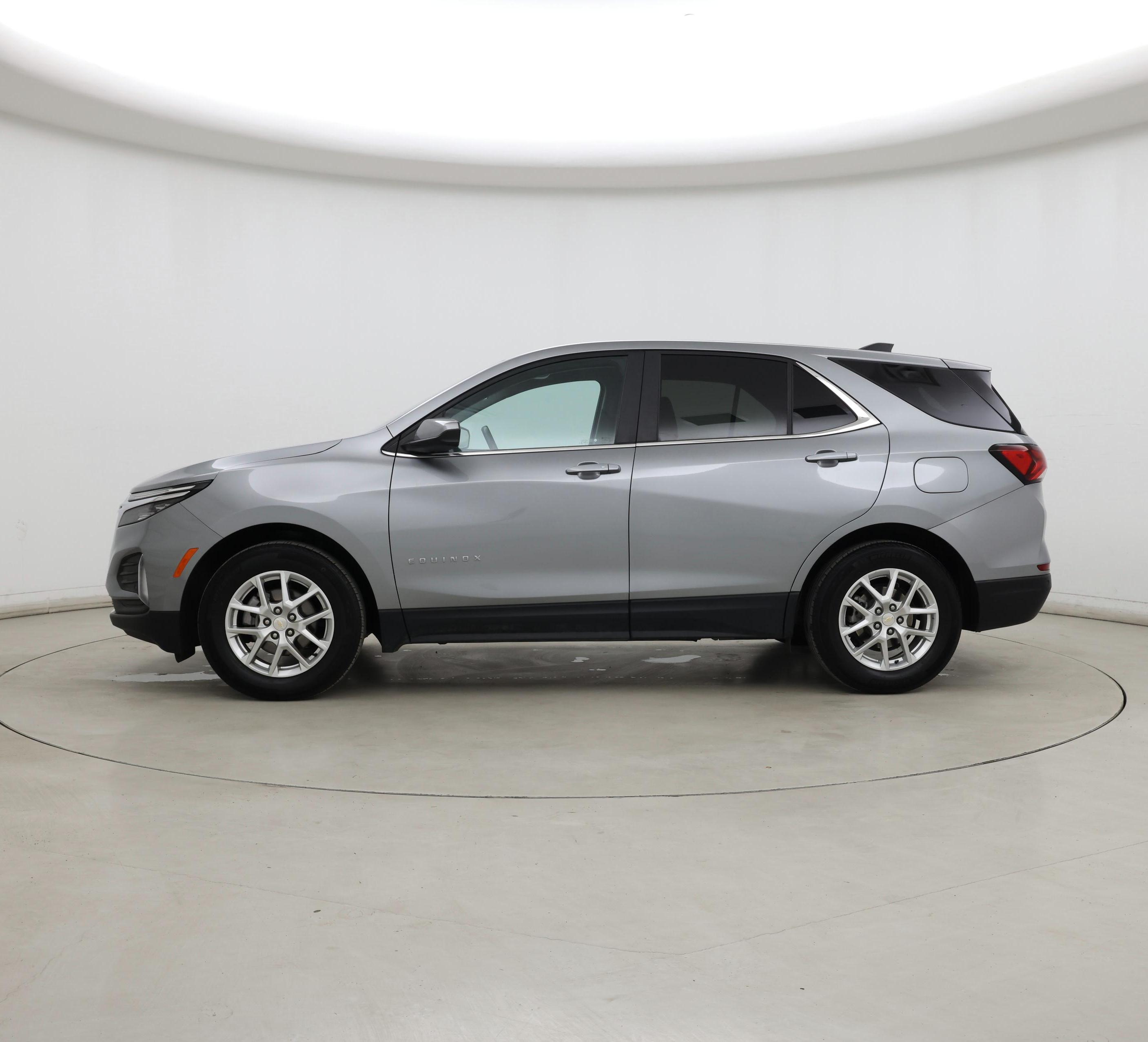 Thumbnail: 2023 Chevrolet Equinox - 3