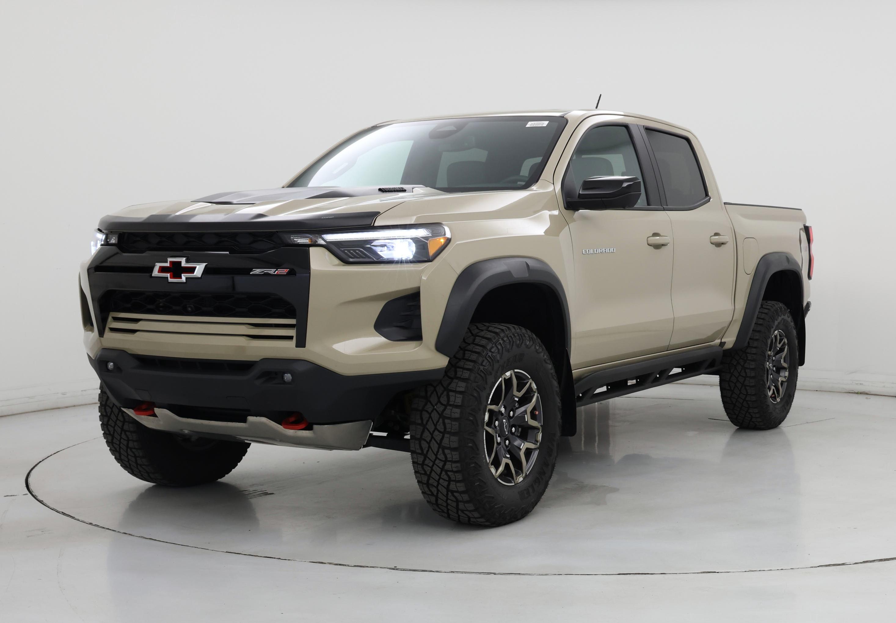 Thumbnail: 2024 Chevrolet Colorado - 4