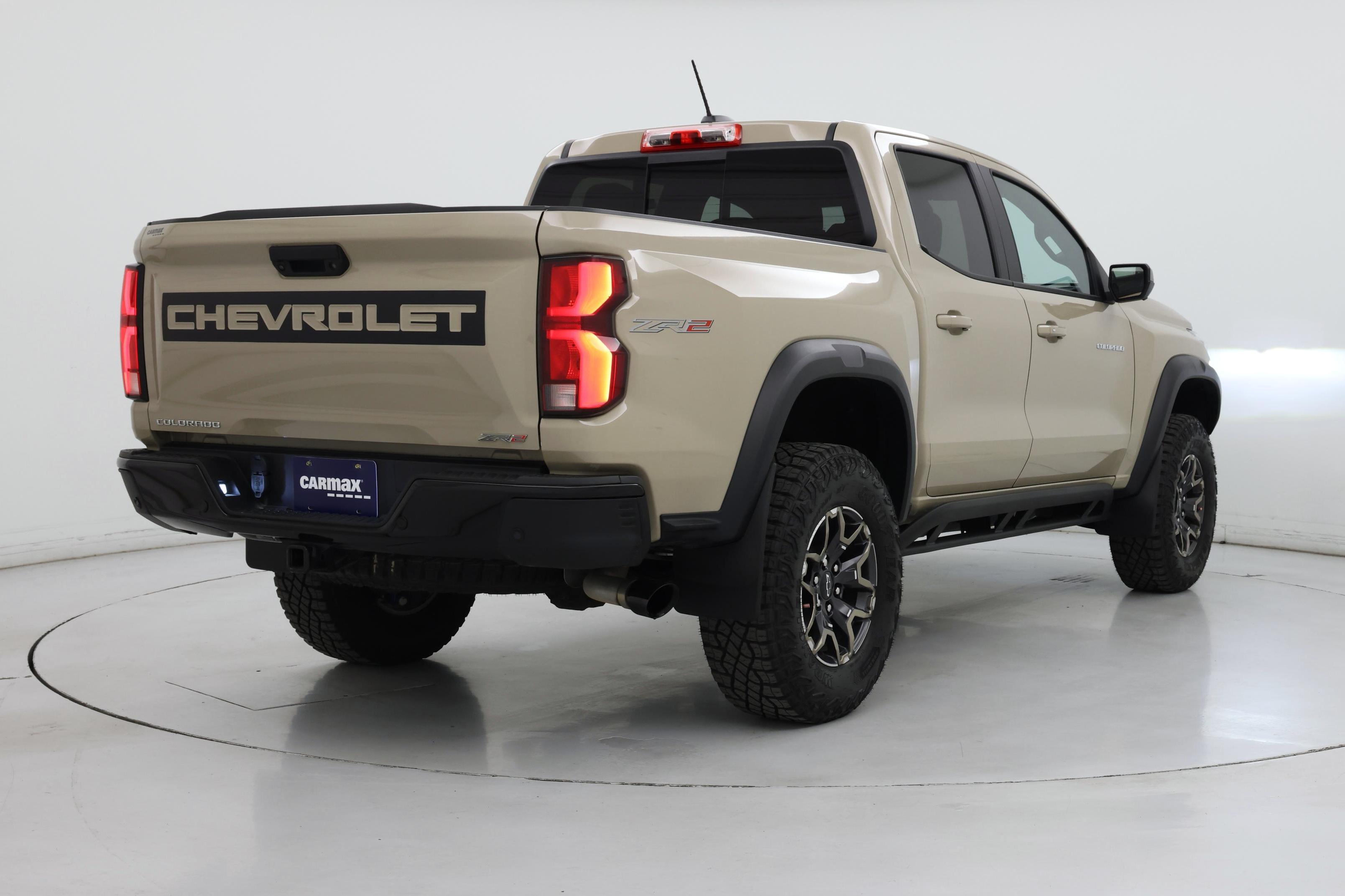 Thumbnail: 2024 Chevrolet Colorado - 8