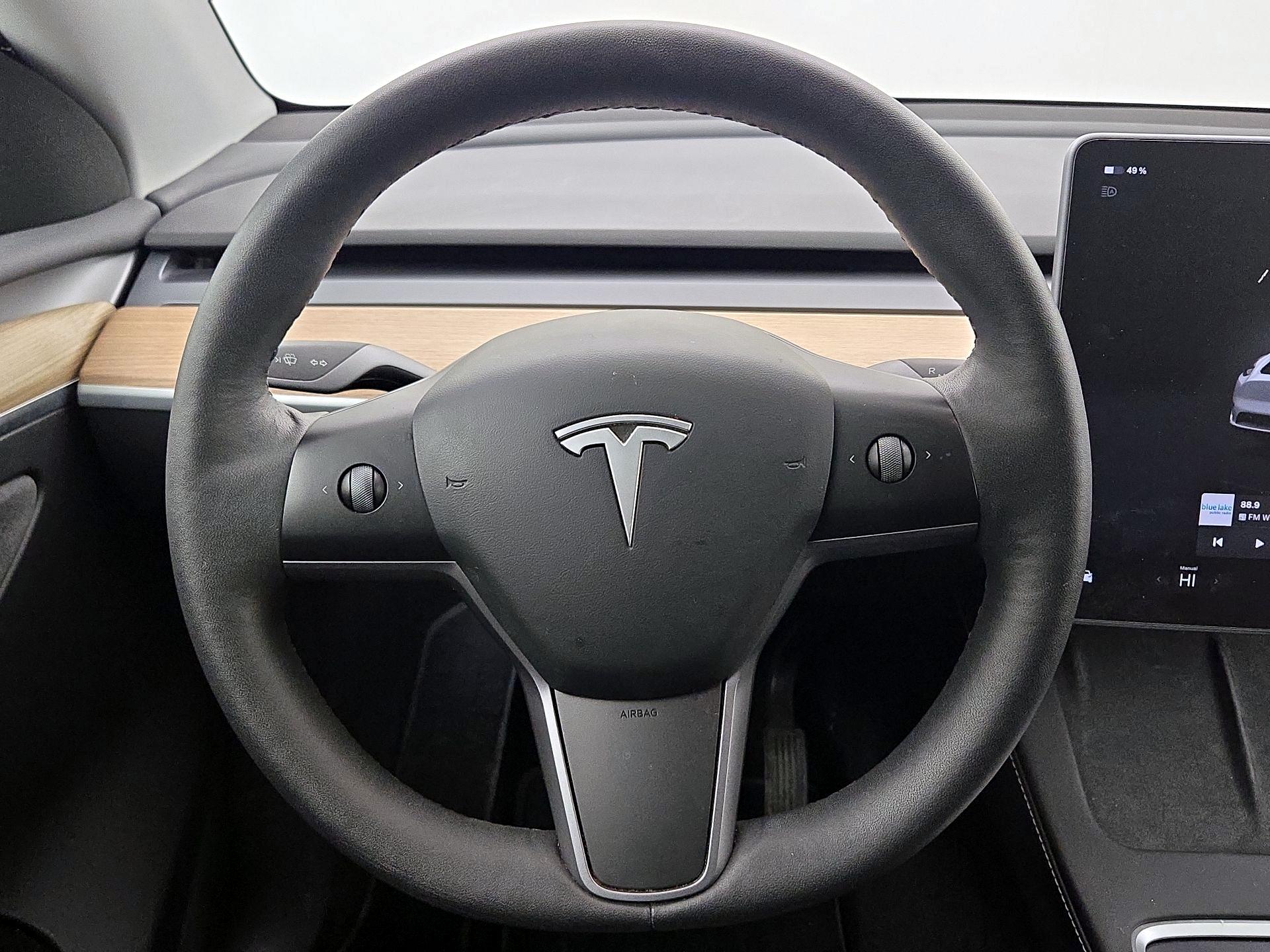 Thumbnail: 2023 Tesla Model Y - 10