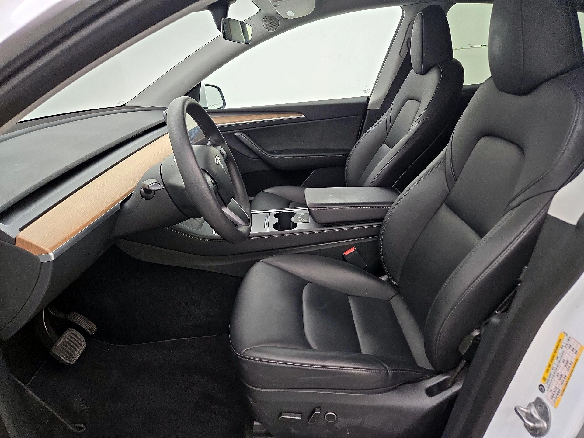 Thumbnail: 2023 Tesla Model Y - 11