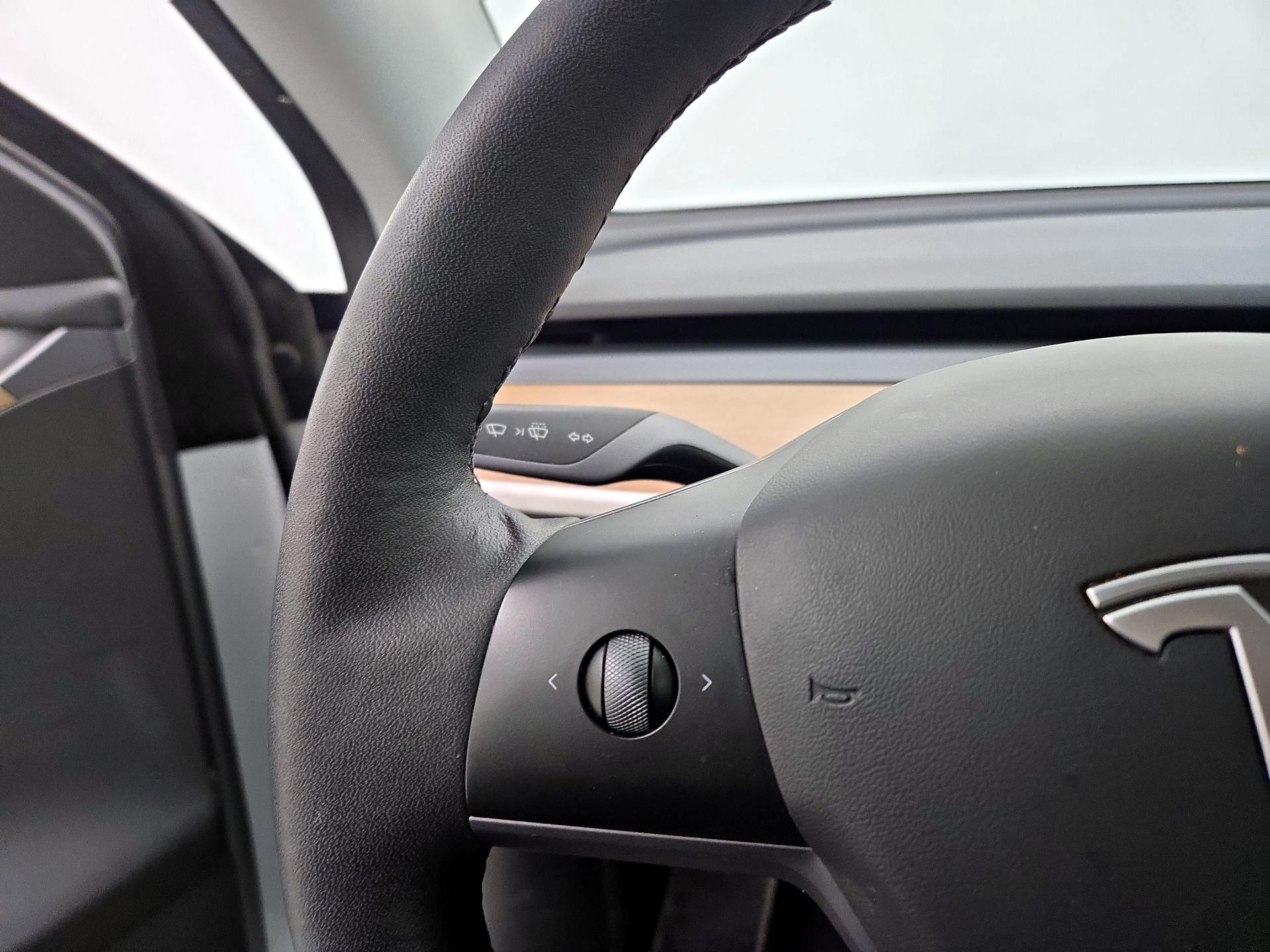 Thumbnail: 2023 Tesla Model Y - 13