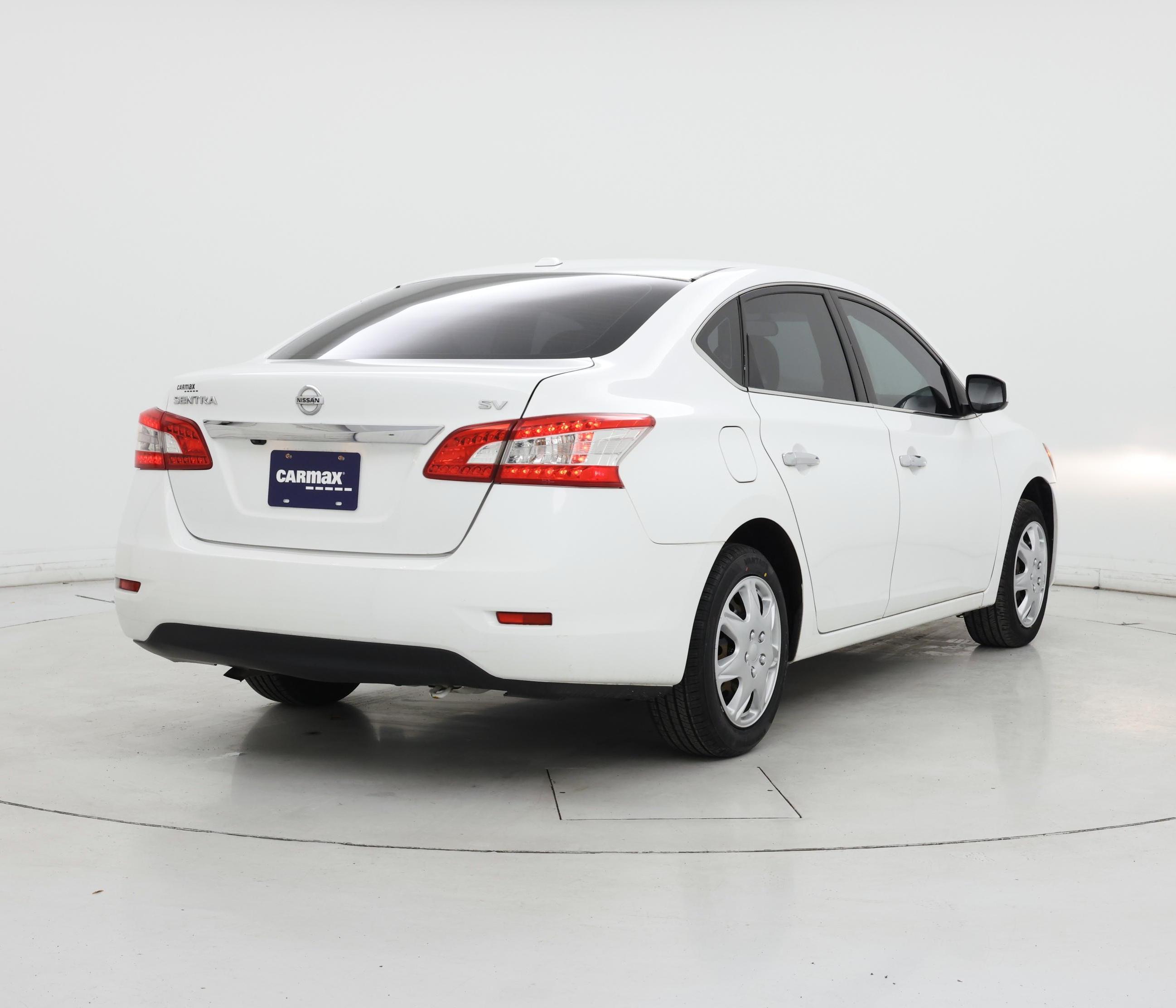 Thumbnail: 2015 Nissan Sentra - 8