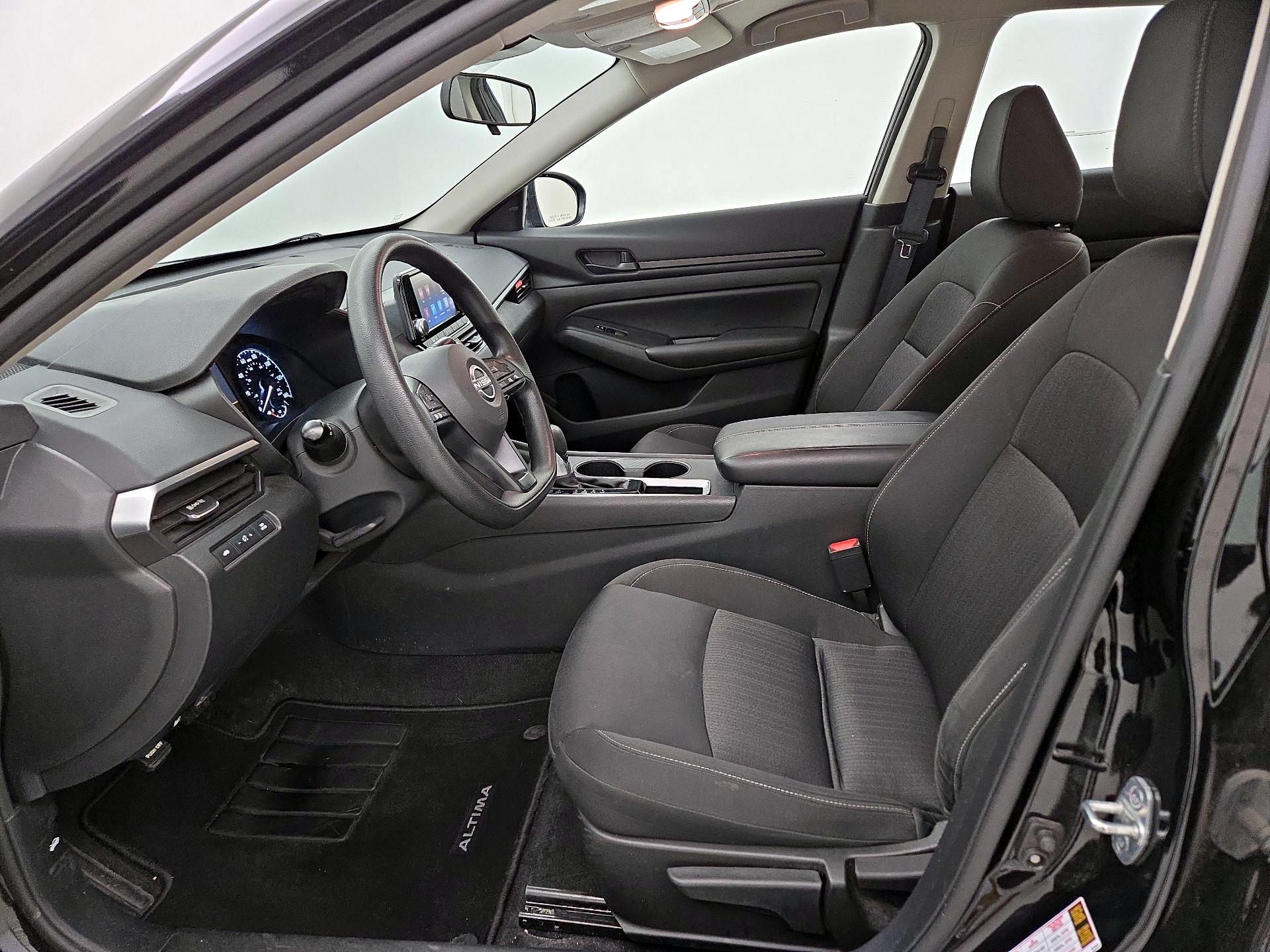 Thumbnail: 2023 Nissan Altima - 11