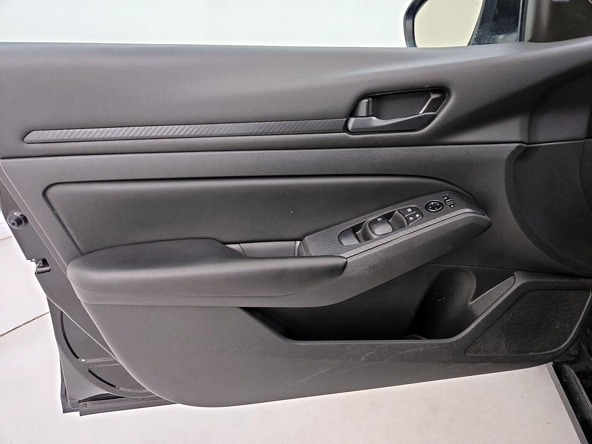 Thumbnail: 2023 Nissan Altima - 12