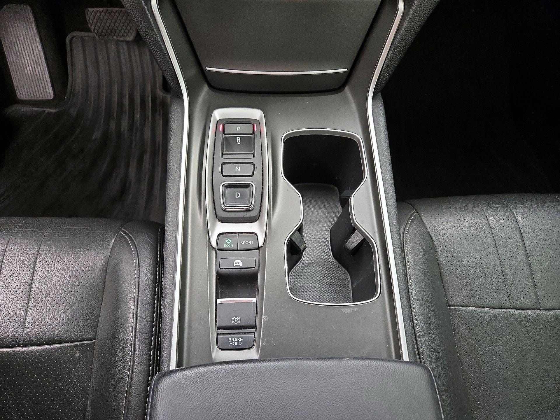 Thumbnail: 2018 Honda Accord - 17