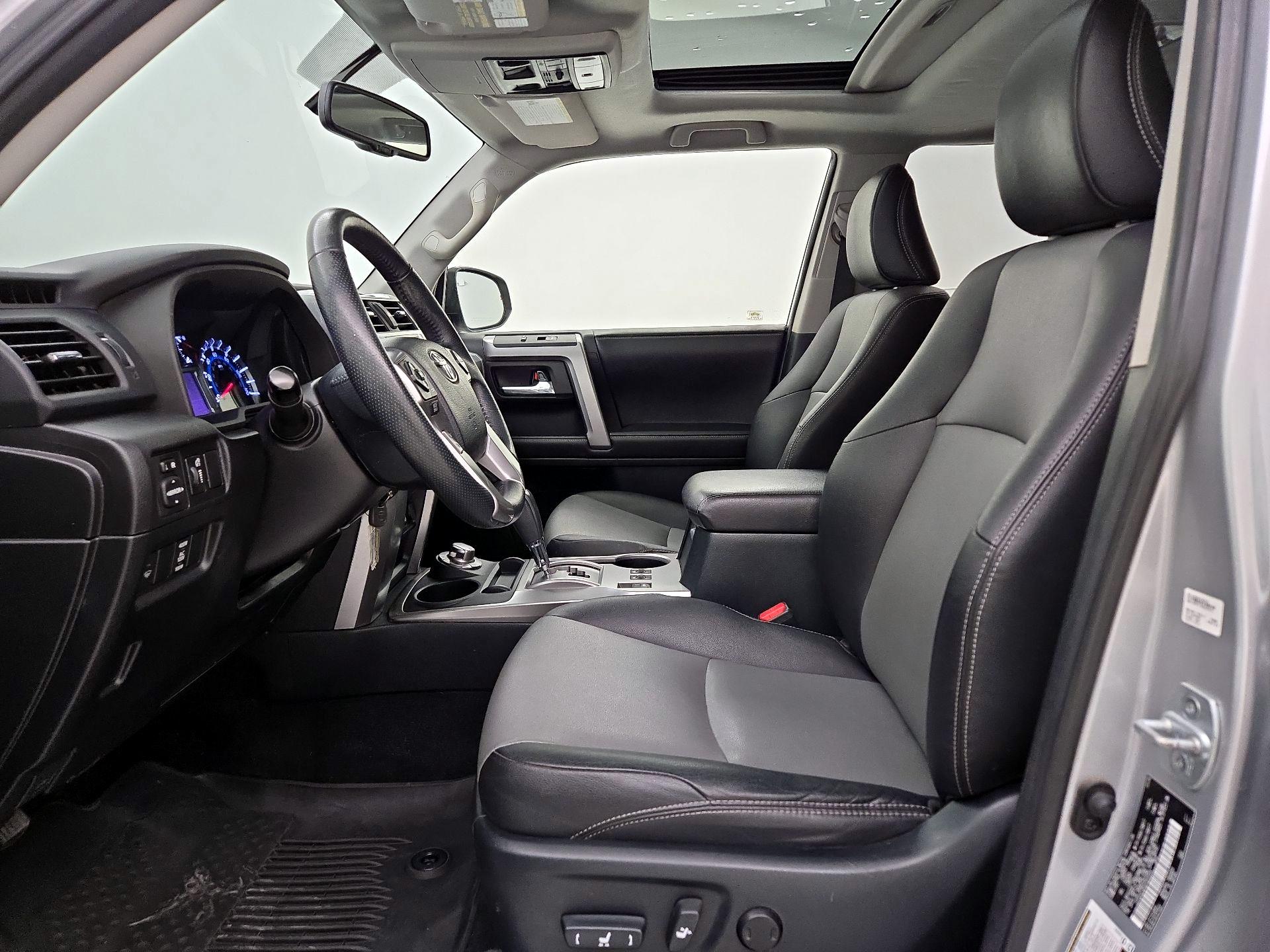 Thumbnail: 2016 Toyota 4Runner - 11