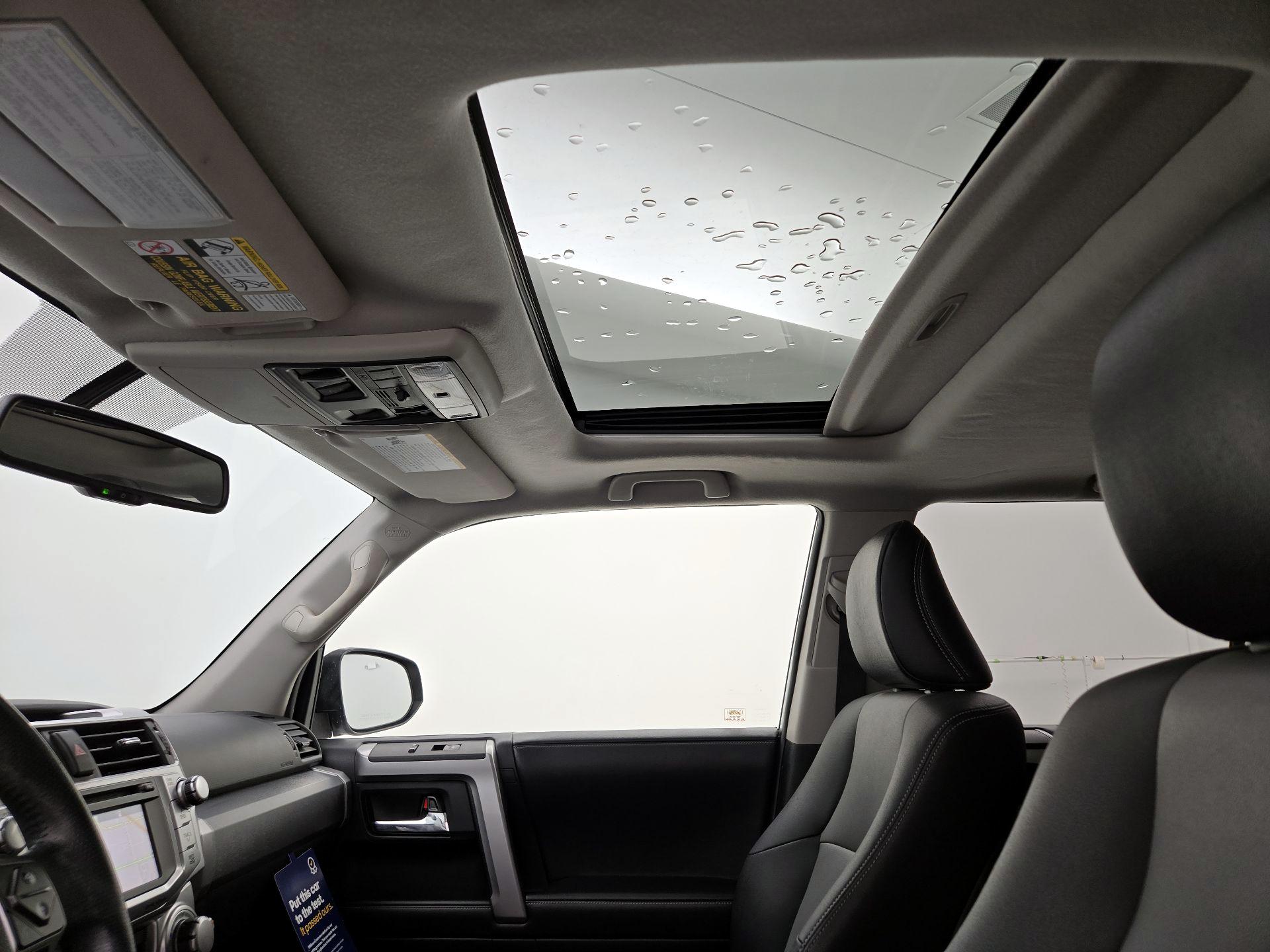 Thumbnail: 2016 Toyota 4Runner - 20