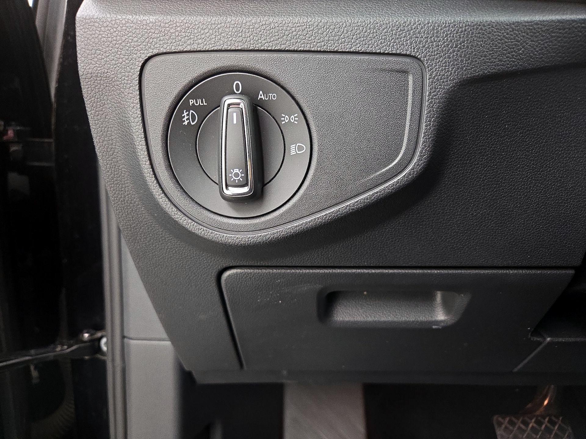 Thumbnail: 2018 Volkswagen Atlas - 13