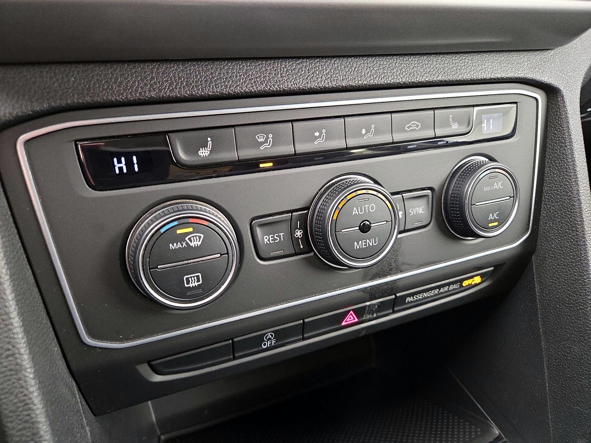 Thumbnail: 2018 Volkswagen Atlas - 16