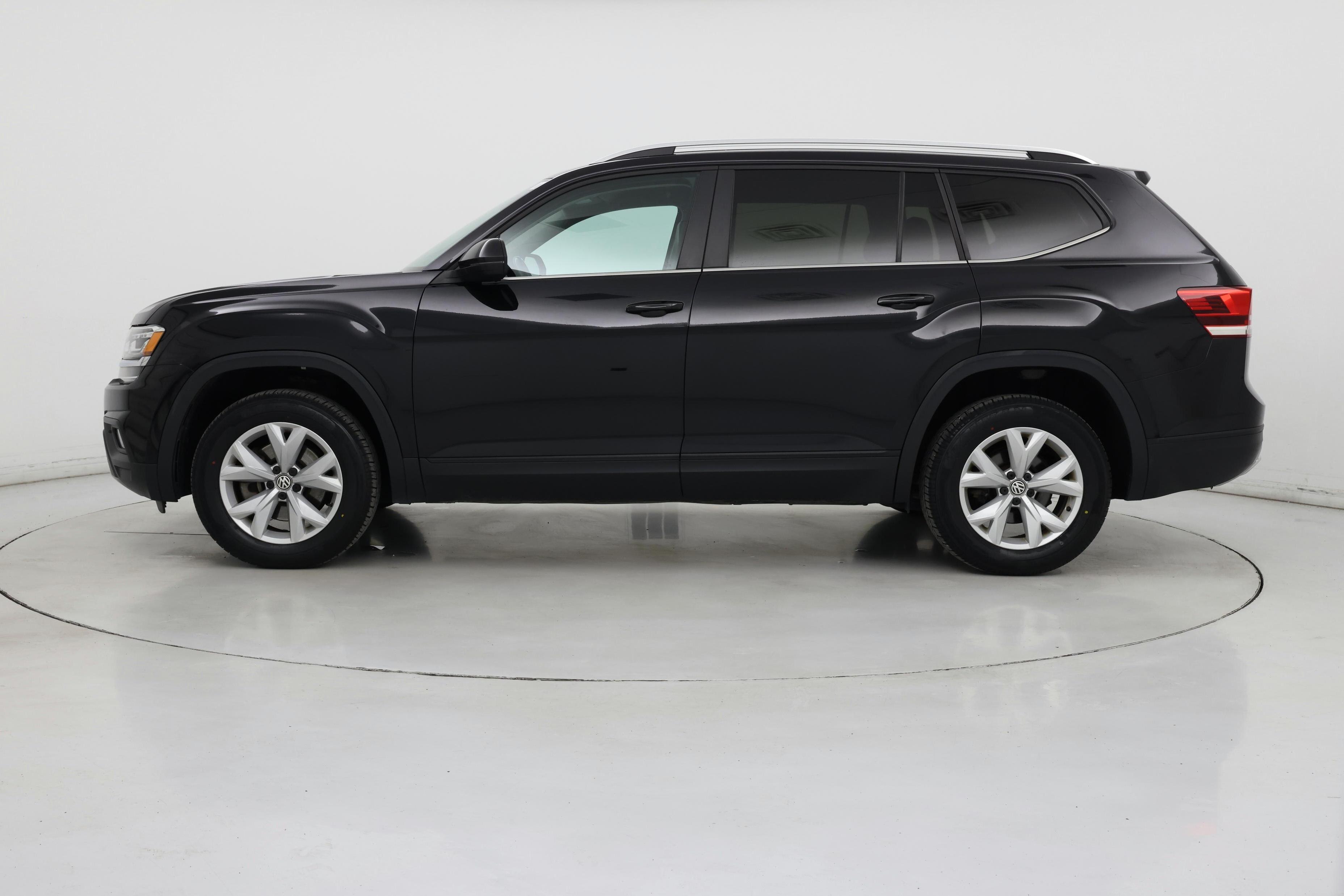 Thumbnail: 2018 Volkswagen Atlas - 3