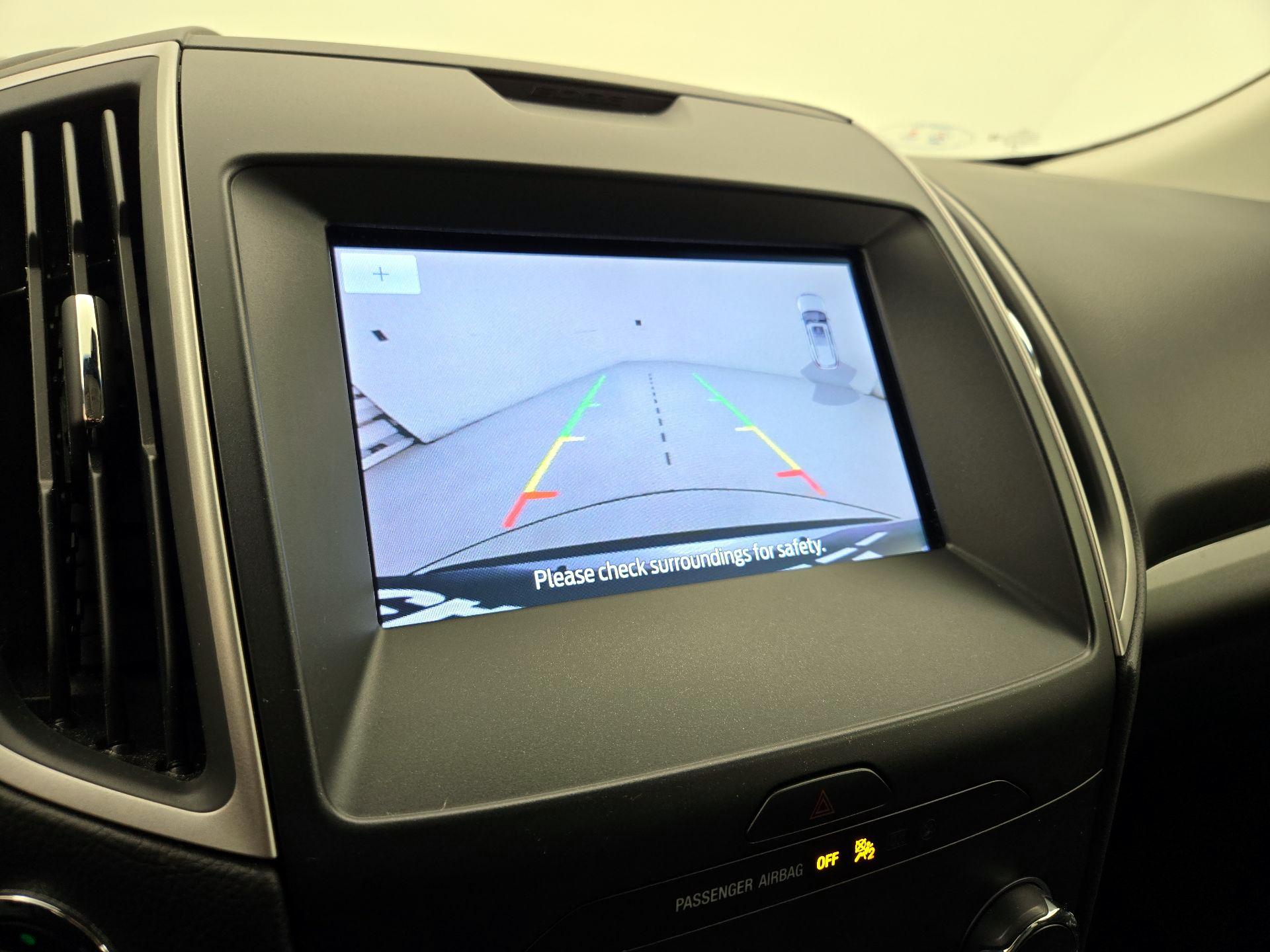 Thumbnail: 2020 Ford Edge - 14