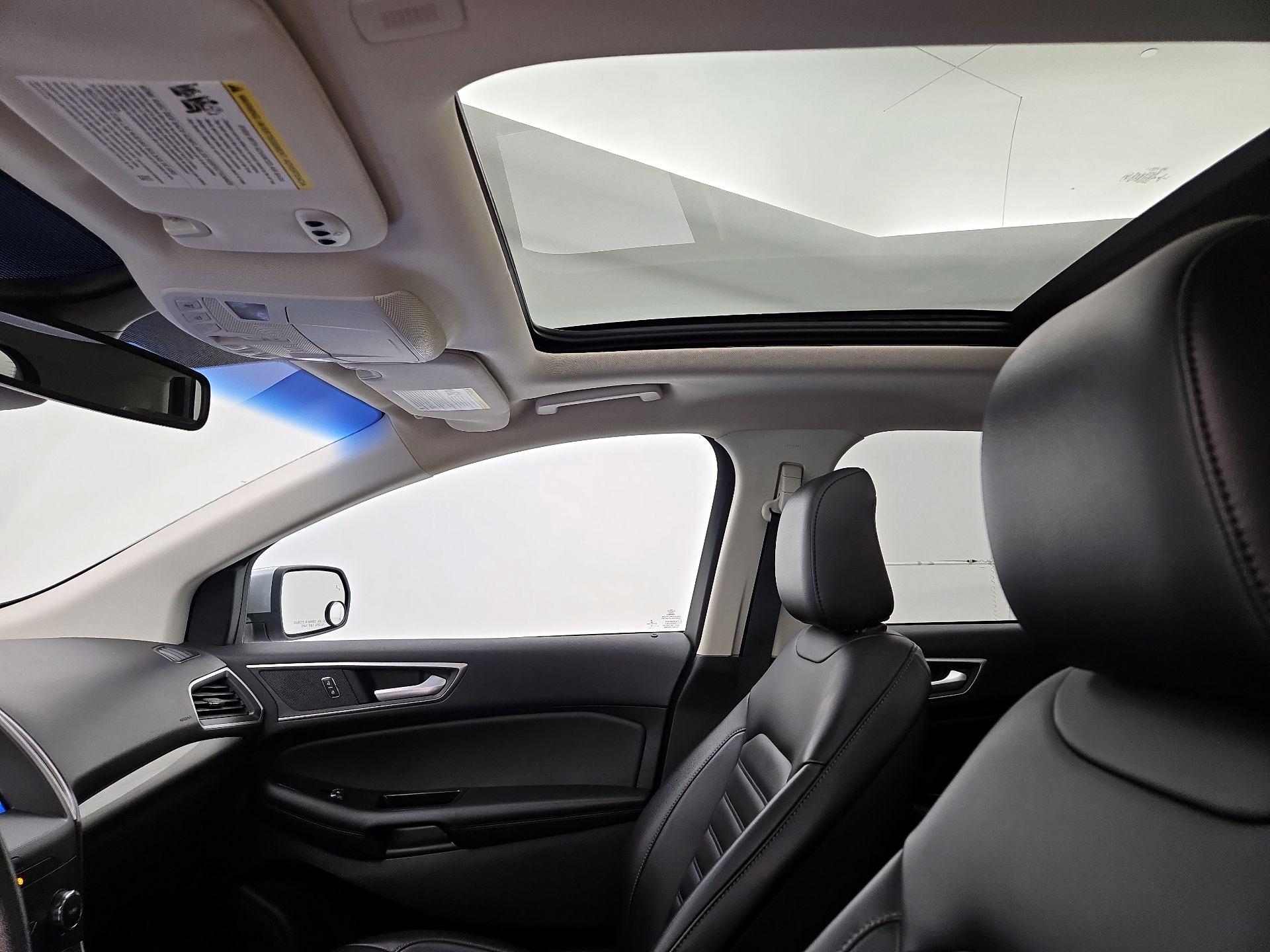 Thumbnail: 2020 Ford Edge - 19