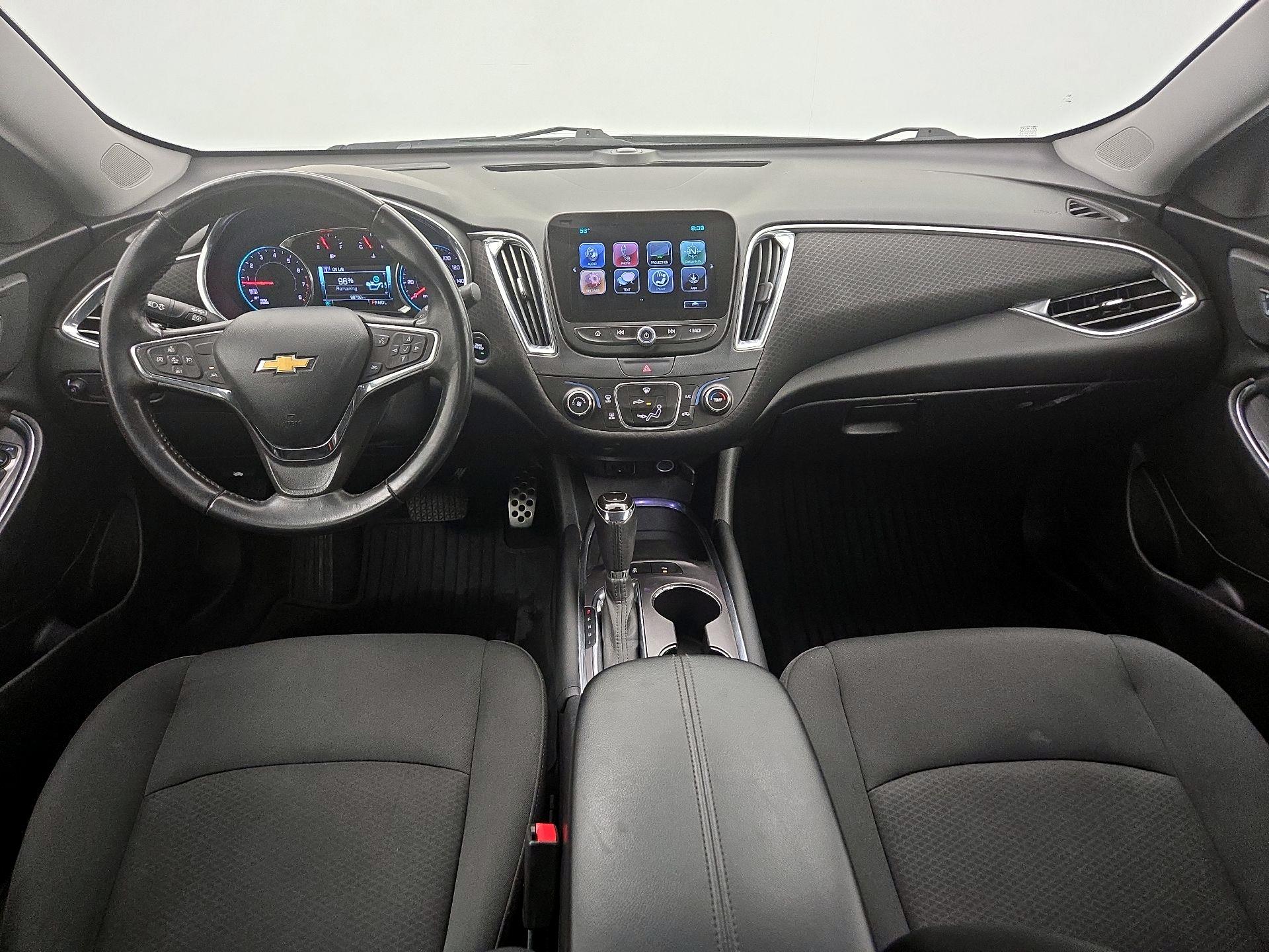 Thumbnail: 2017 Chevrolet Malibu - 9