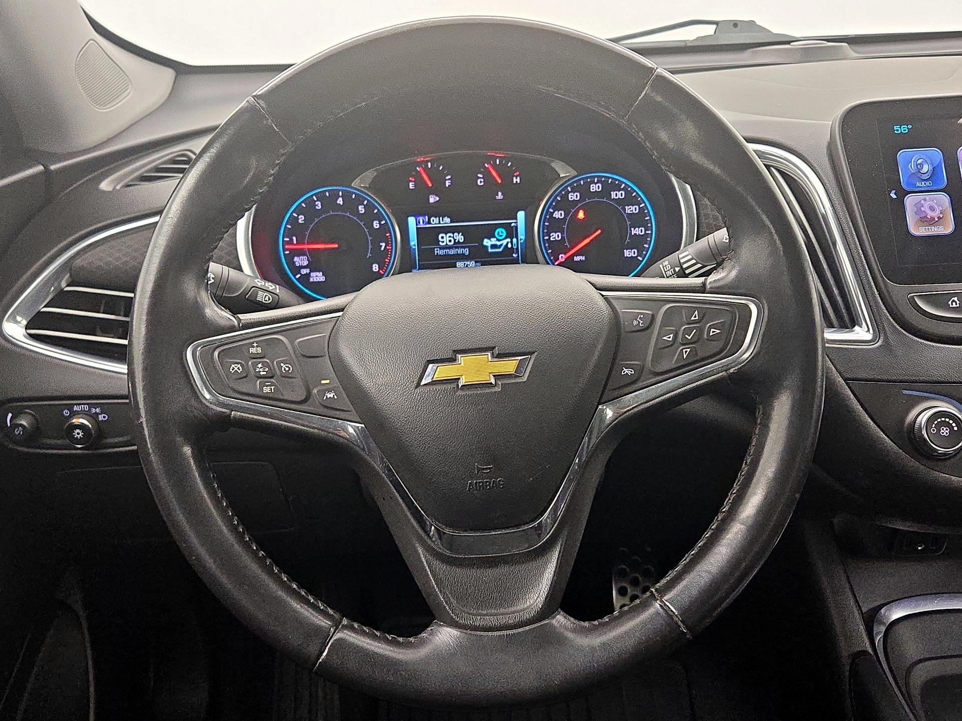 Thumbnail: 2017 Chevrolet Malibu - 10