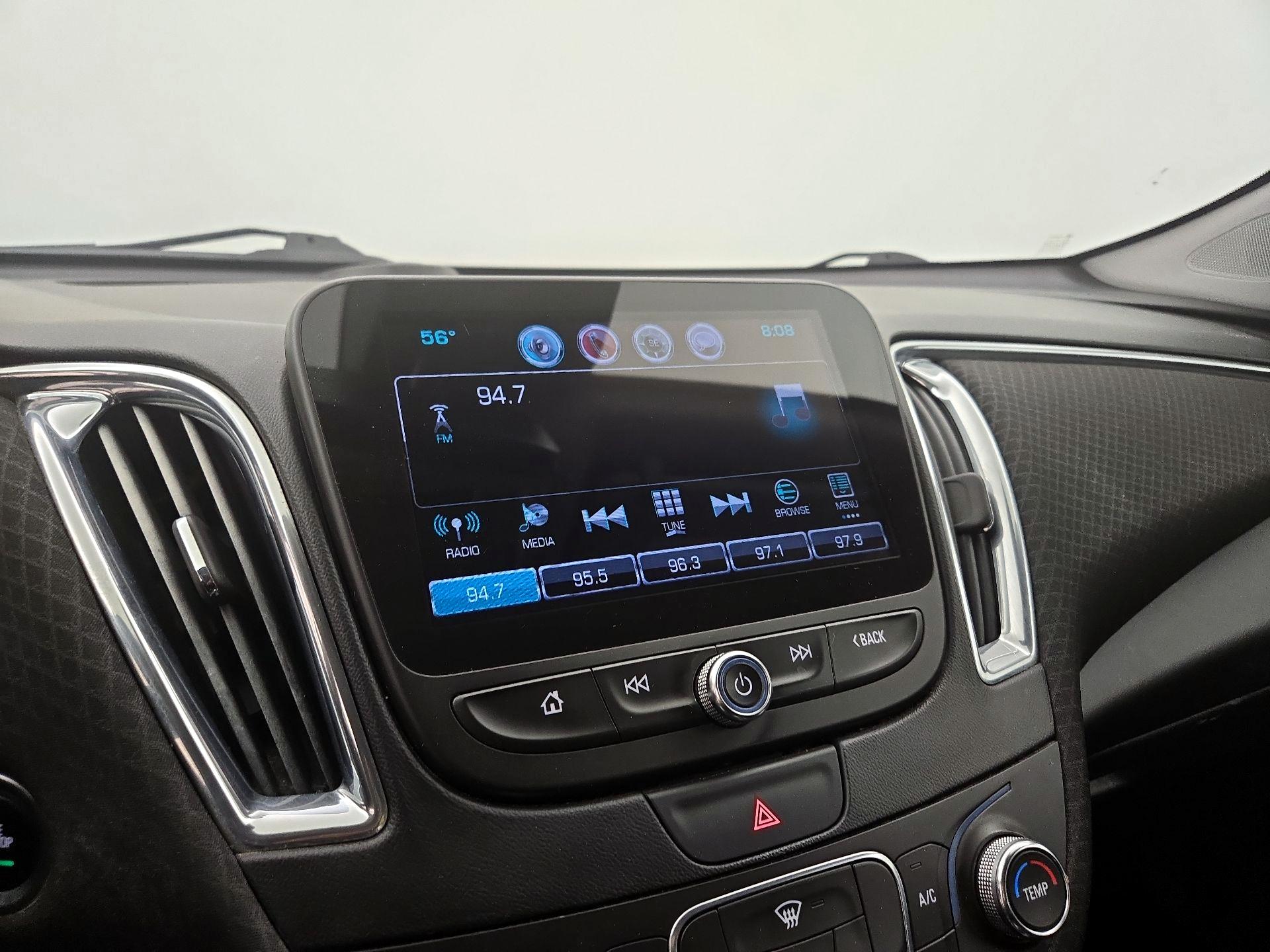 Thumbnail: 2017 Chevrolet Malibu - 15