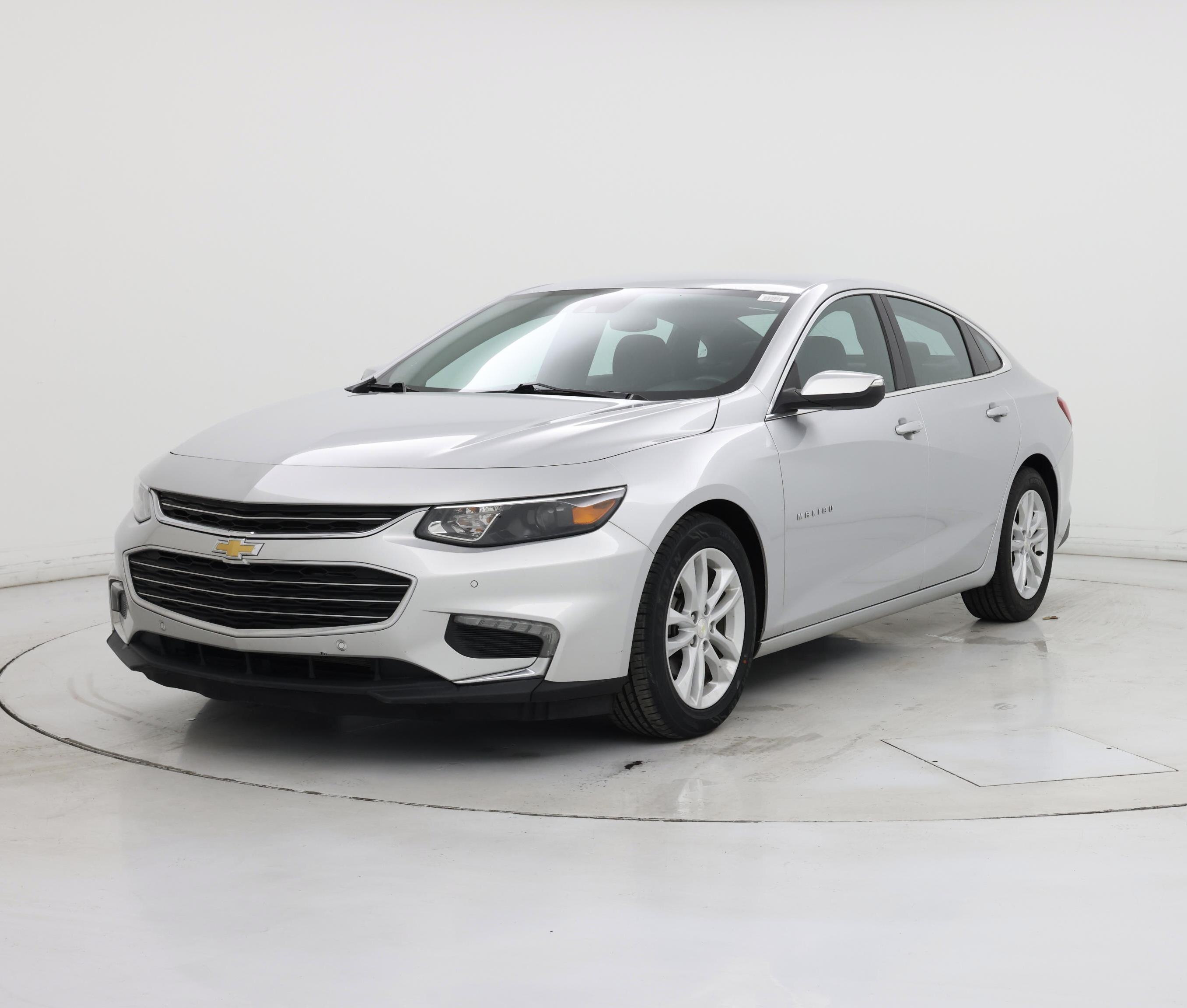 Thumbnail: 2017 Chevrolet Malibu - 4