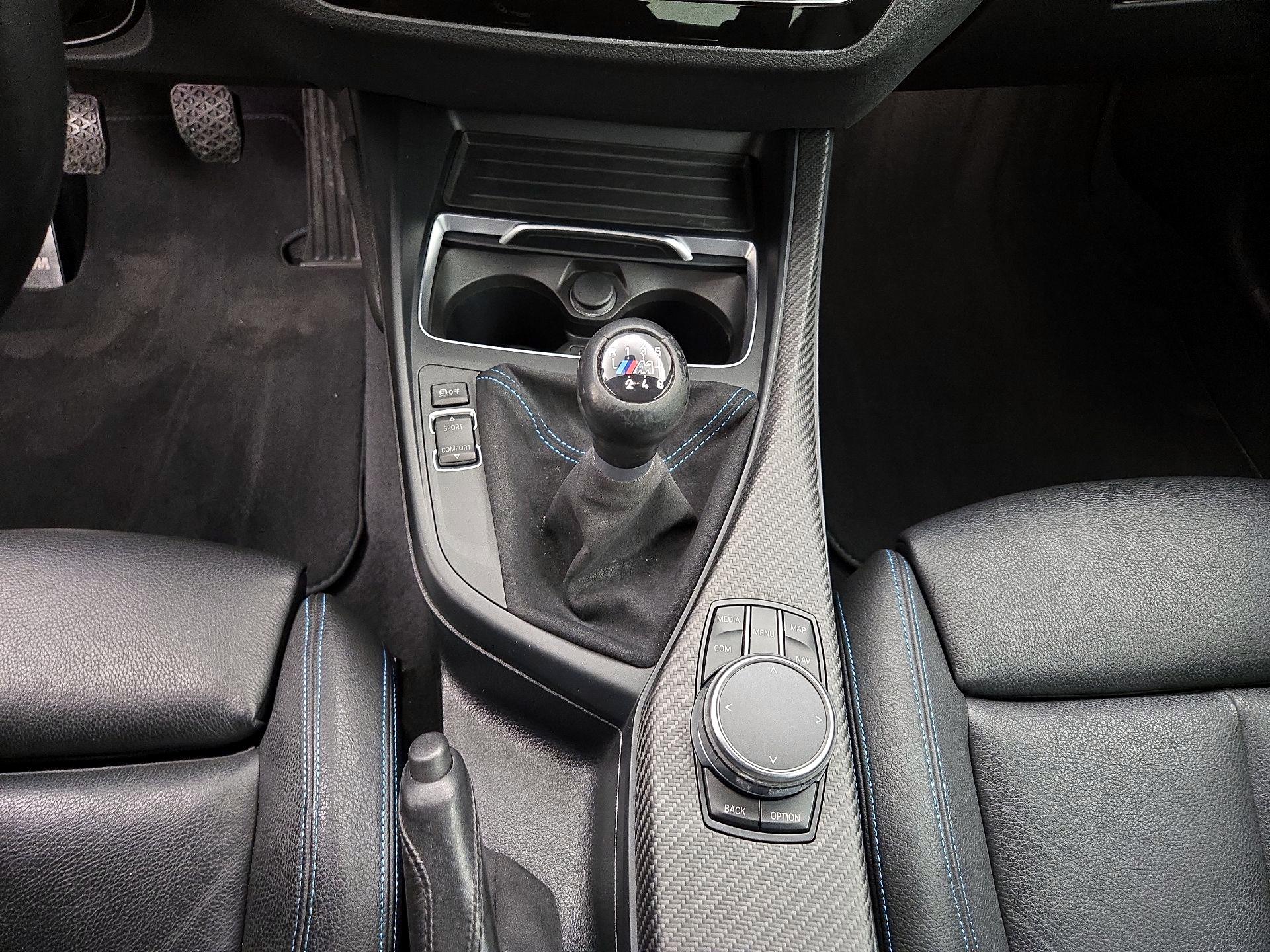 Thumbnail: 2018 BMW M2 - 18